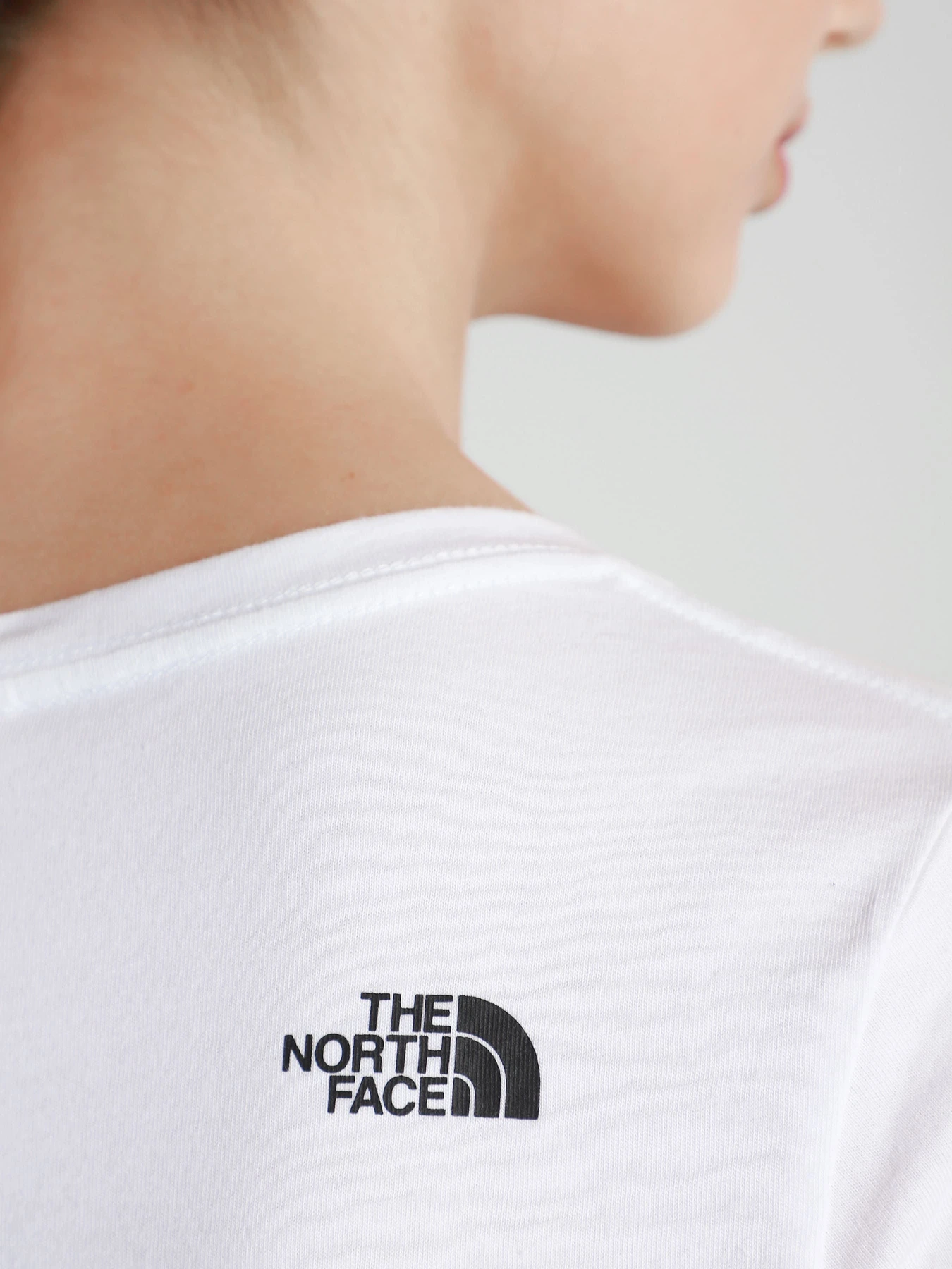 Футболки и поло The North Face модель NF00A6PRLB11 Футболки и поло The North Face модель NF00A6PRLB11 Фото