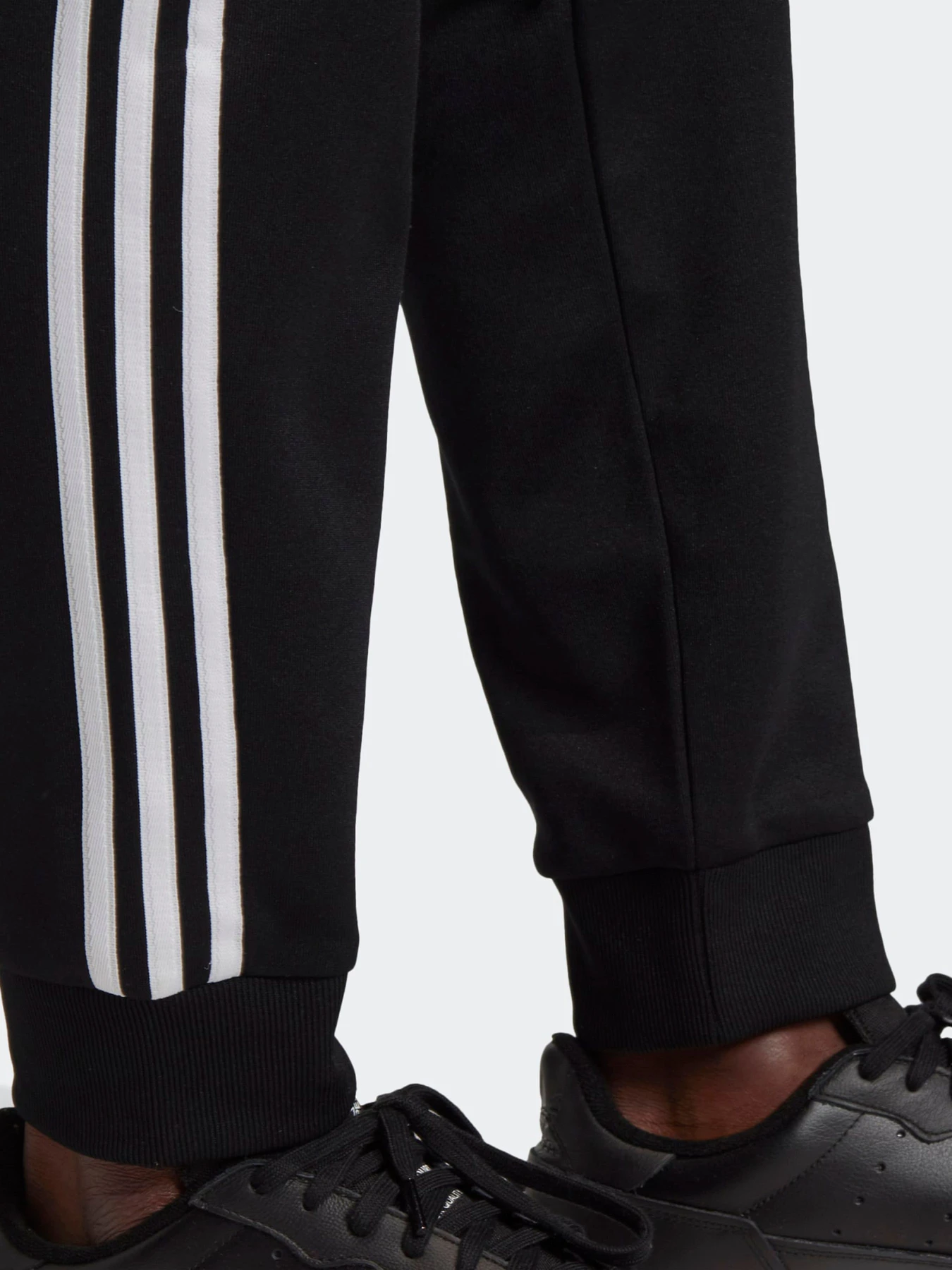 Брюки Adidas модель GF0210 Брюки Adidas модель GF0210 Фото