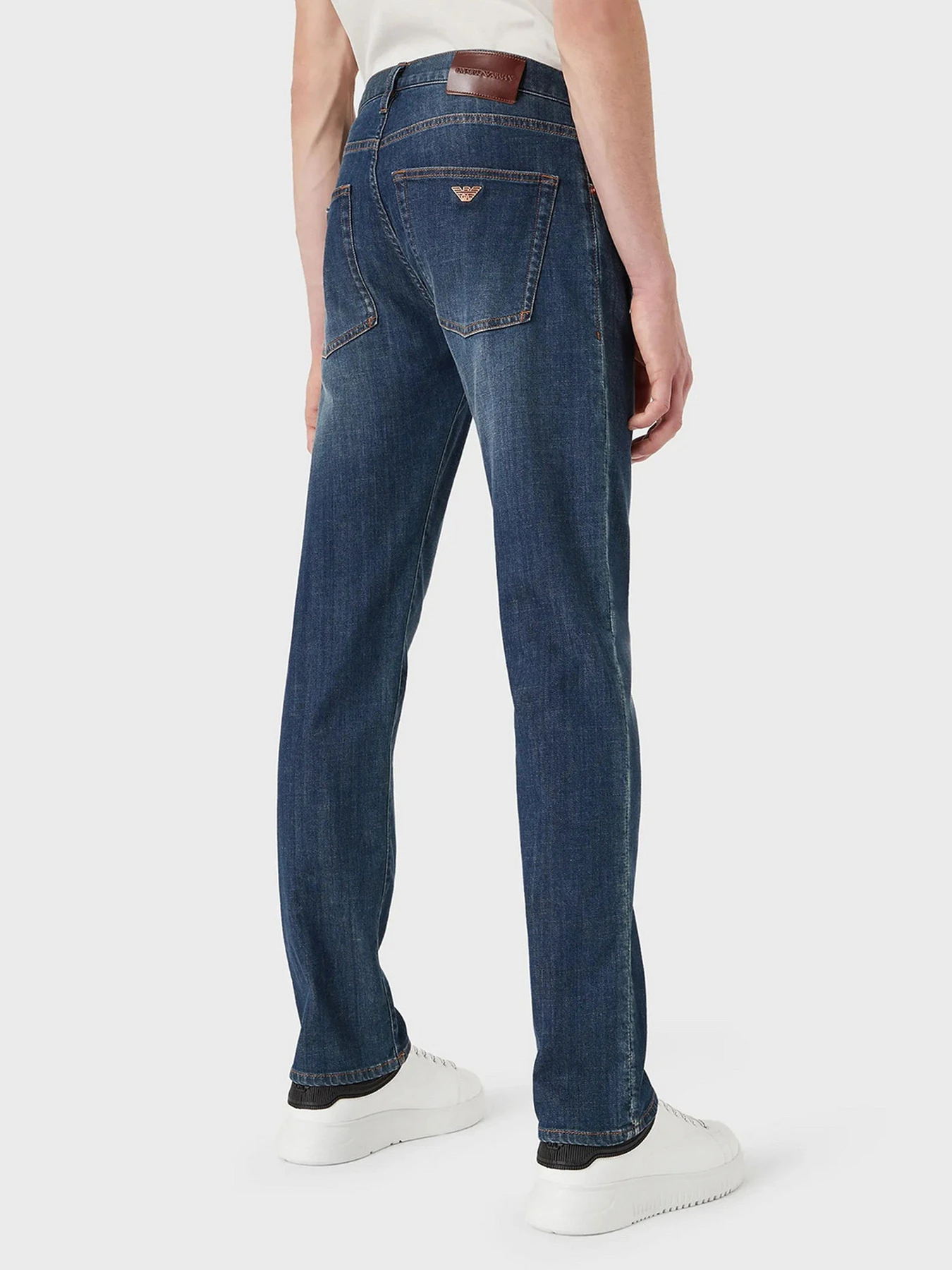 Джинсы Emporio Armani модель 3L1J45-1DJBZ-0942 Джинсы Emporio Armani модель 3L1J45-1DJBZ-0942 Фото