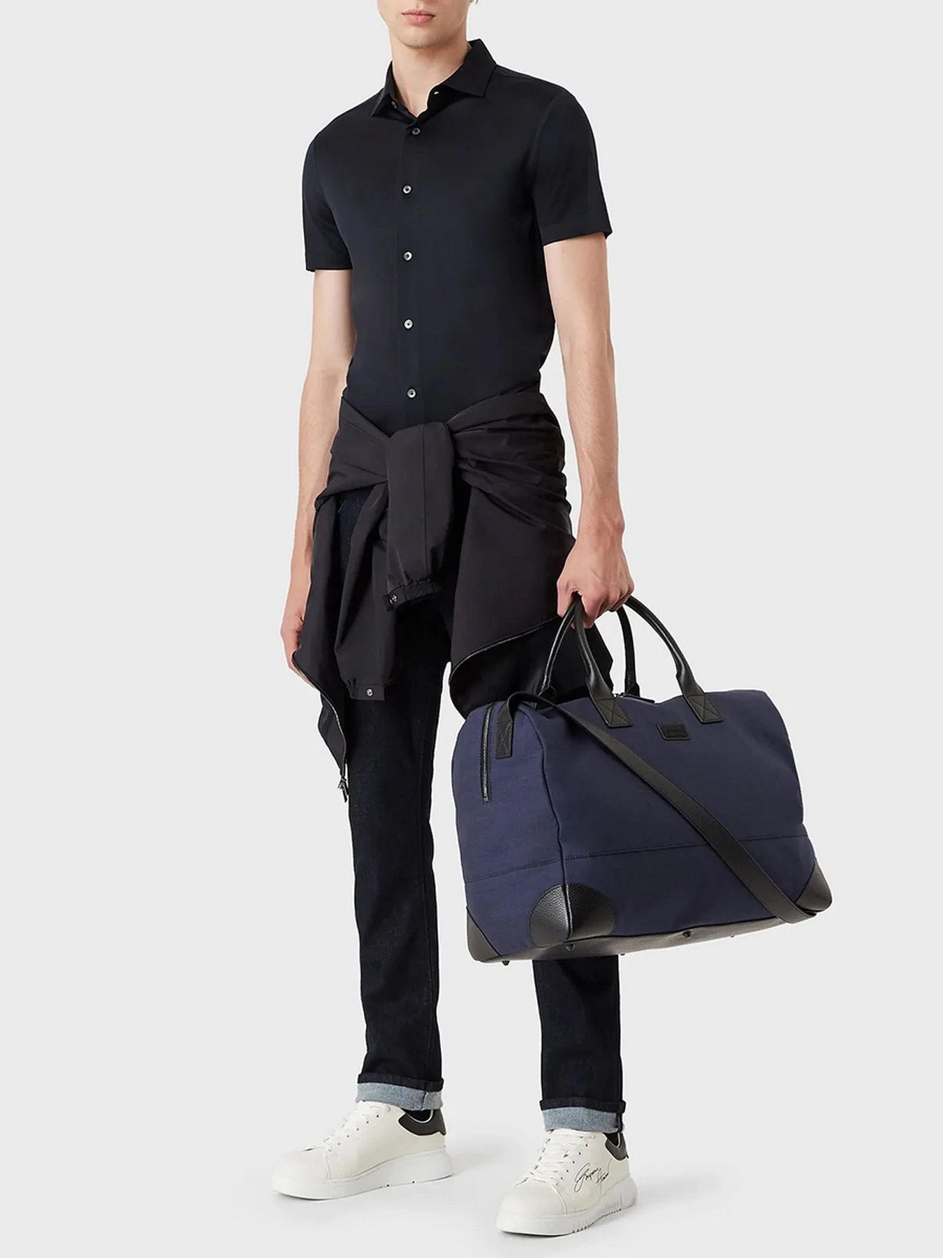 Рубашки Emporio Armani модель 8N1CG0-1JUVZ-0920 Рубашки Emporio Armani модель 8N1CG0-1JUVZ-0920 Фото