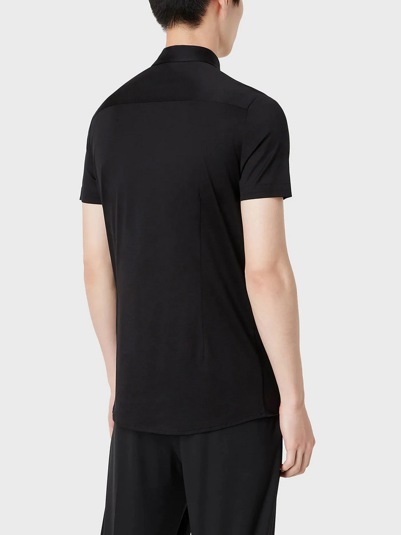 Рубашки Emporio Armani модель 8N1CG0-1JUVZ-0999 Рубашки Emporio Armani модель 8N1CG0-1JUVZ-0999 Фото