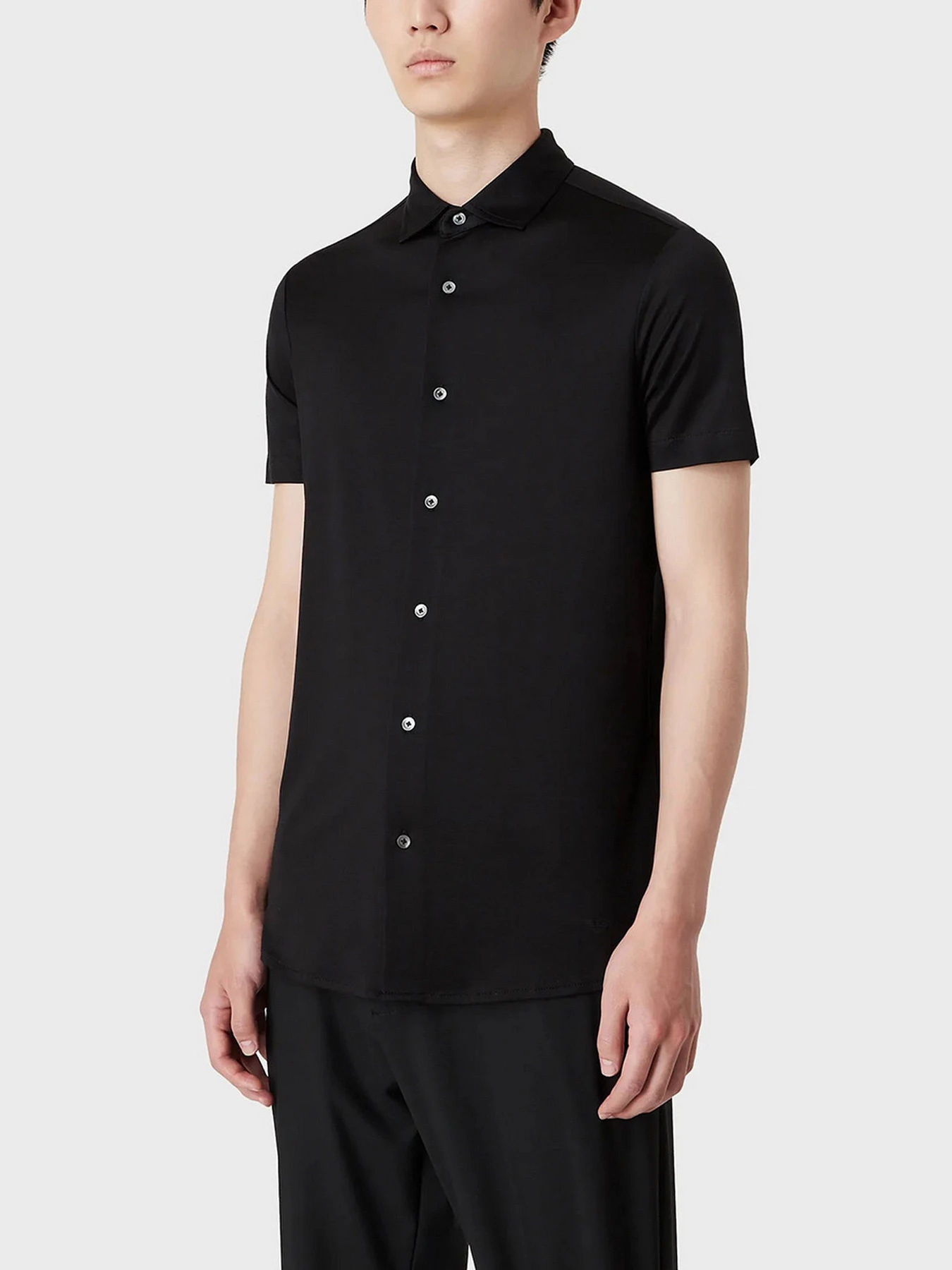 Рубашки Emporio Armani модель 8N1CG0-1JUVZ-0999 Рубашки Emporio Armani модель 8N1CG0-1JUVZ-0999 Фото