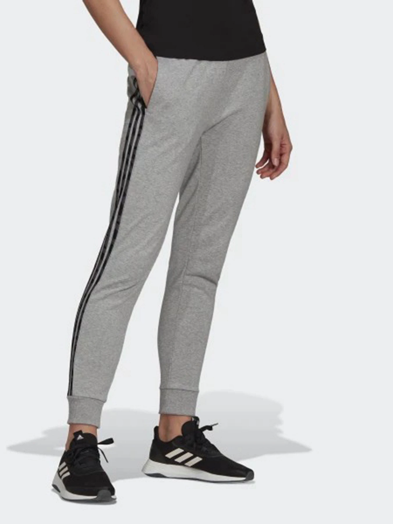 Брюки Adidas модель HF4633 Брюки Adidas модель HF4633 Фото