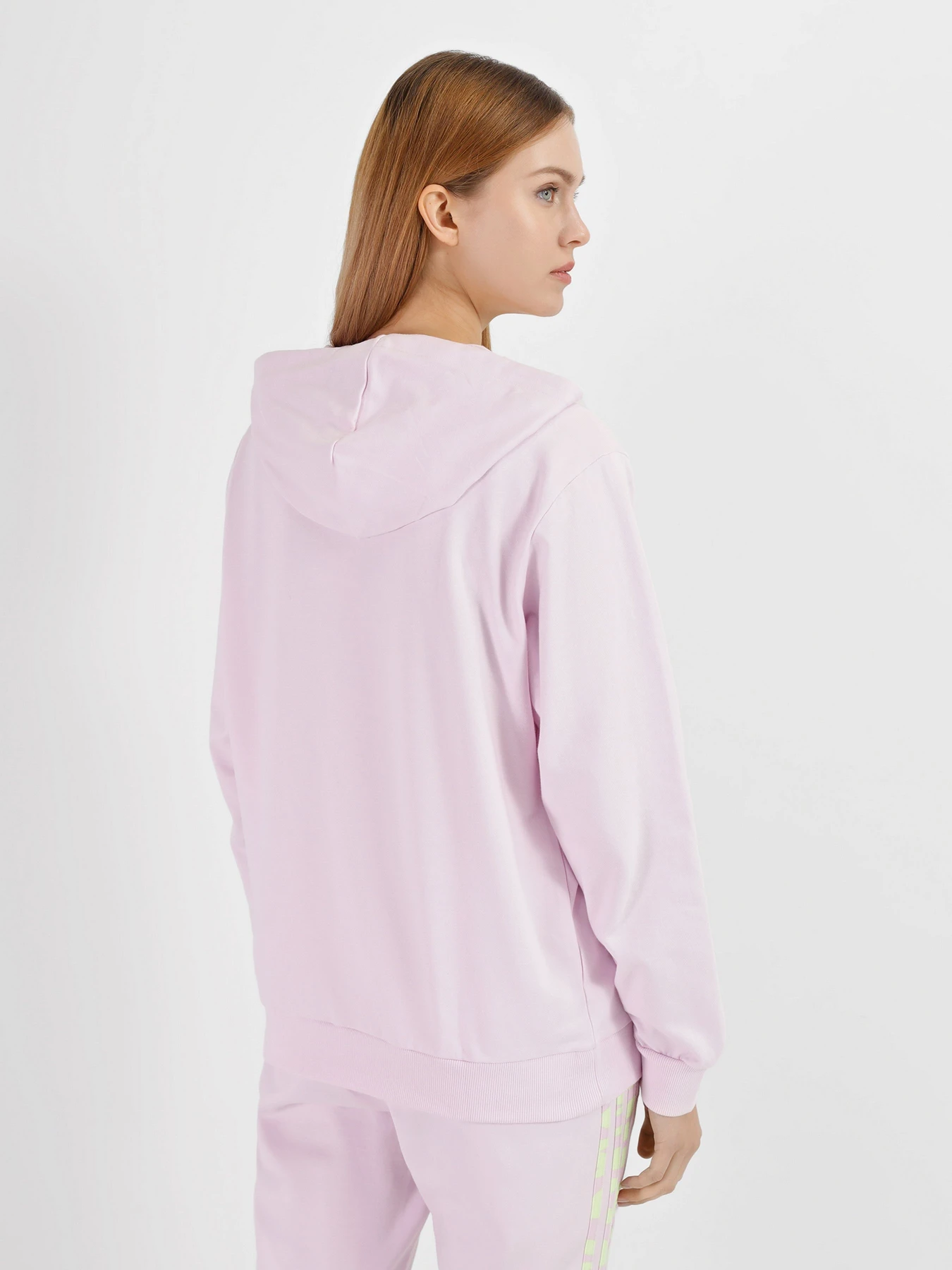 Худи и свитшоты Adidas модель HF4636 Худи и свитшоты Adidas модель HF4636 Фото