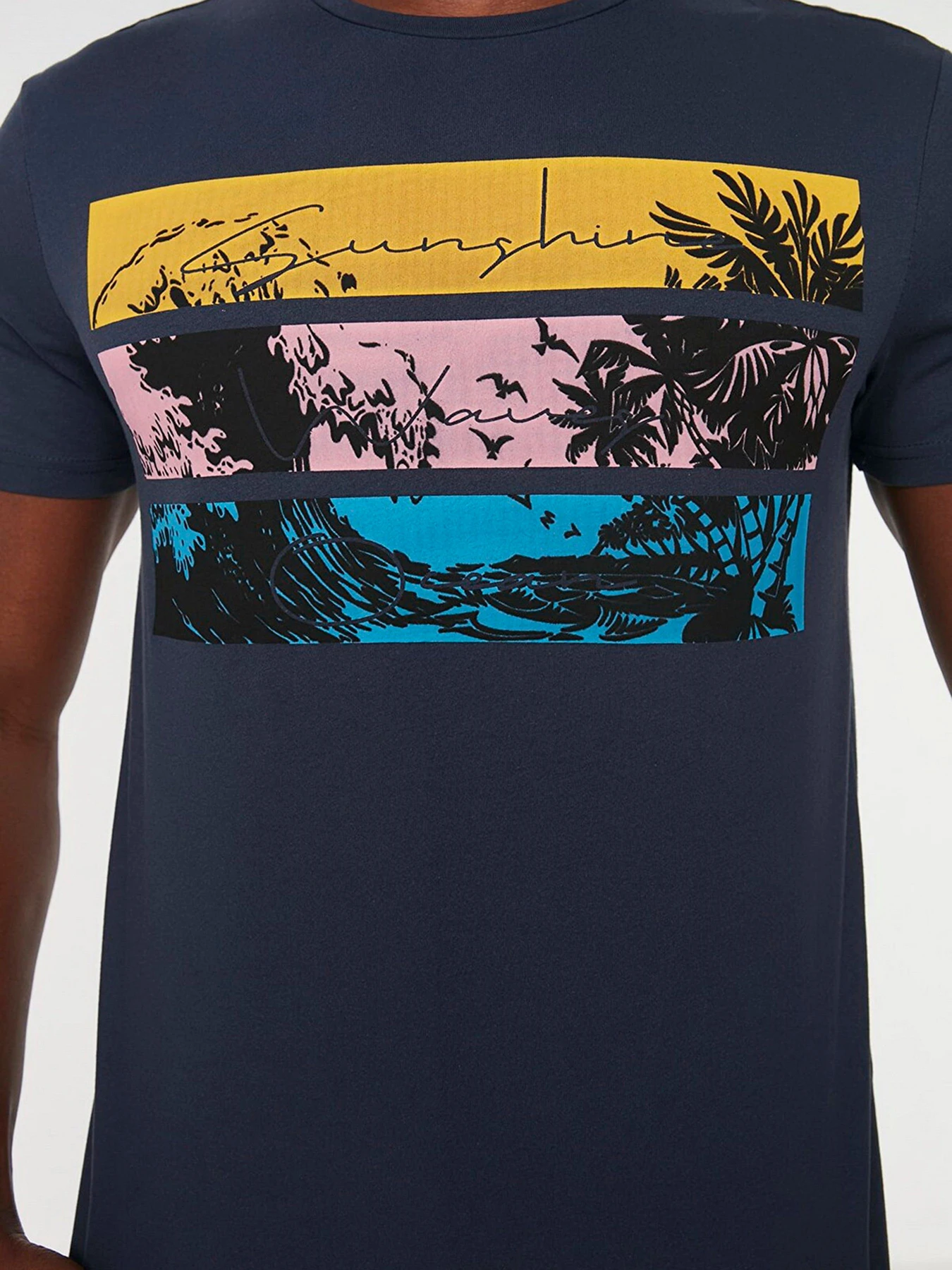 Футболки и поло Trendyol модель TMNSS20TS0639/Lacivert Фото