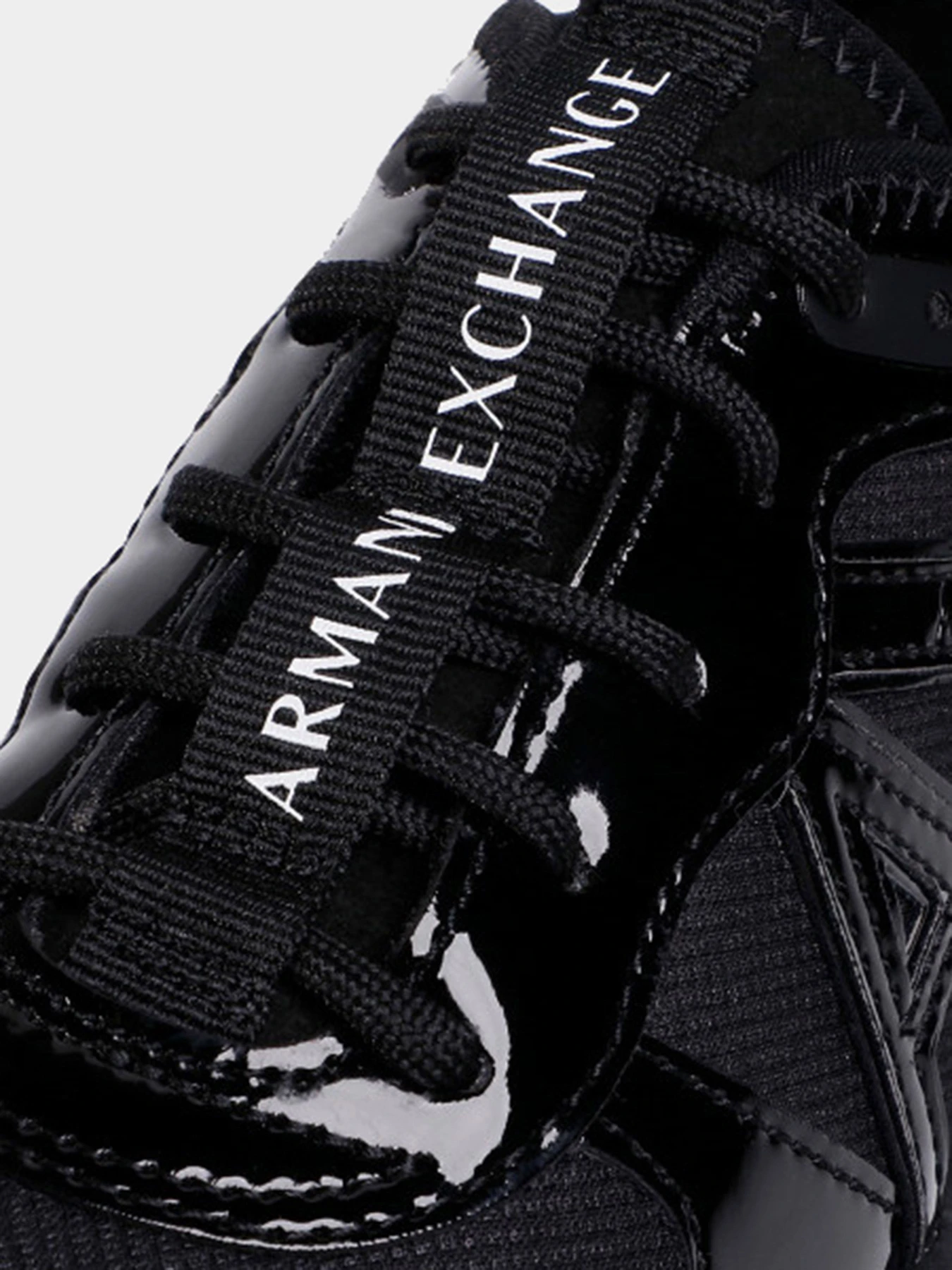 Кроссовки Armani Exchange модель XDX039-XV311-00002 Кроссовки Armani Exchange модель XDX039-XV311-00002 Фото