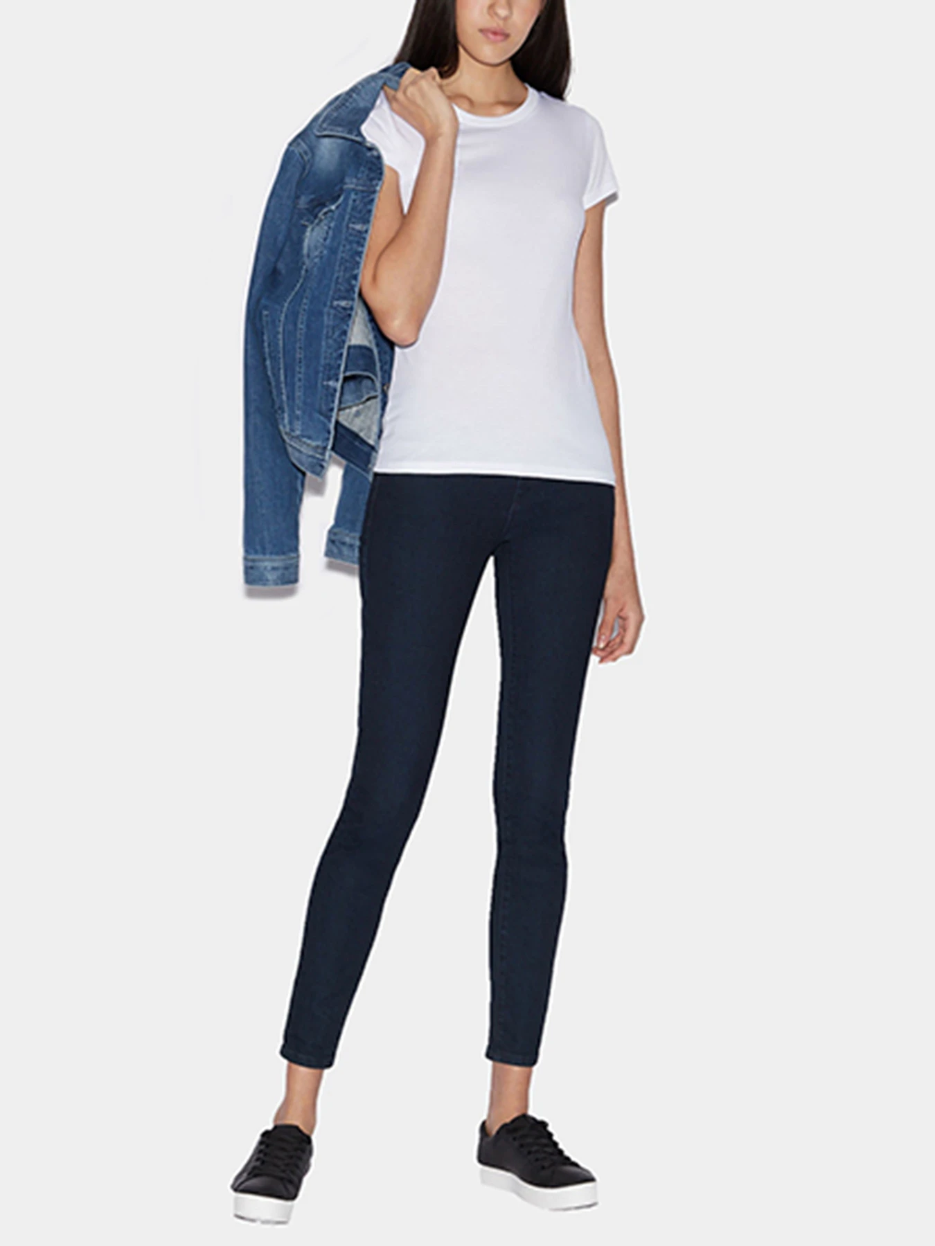 Футболки и поло Armani Exchange модель 8NYT82-YJ16Z-1000 Футболки и поло Armani Exchange модель 8NYT82-YJ16Z-1000 Фото