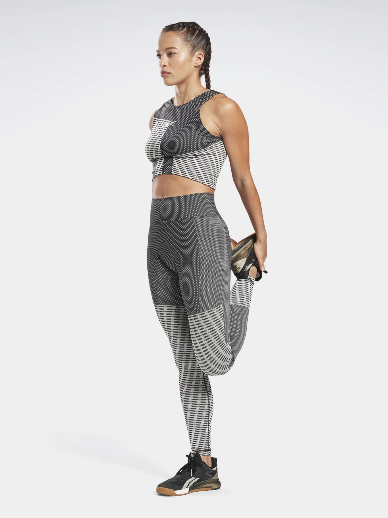 Брюки Reebok модель GI5007 Брюки Reebok модель GI5007 Фото