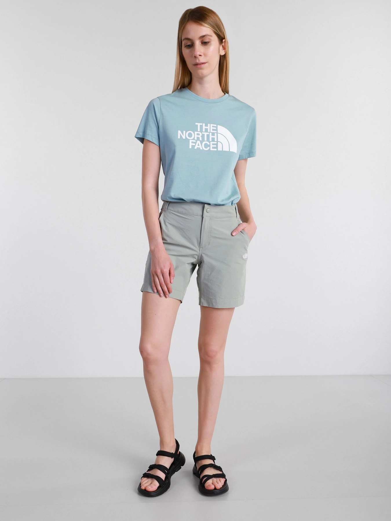 Шорты The North Face модель NF00CN1DHDF1 Шорты The North Face модель NF00CN1DHDF1 Фото