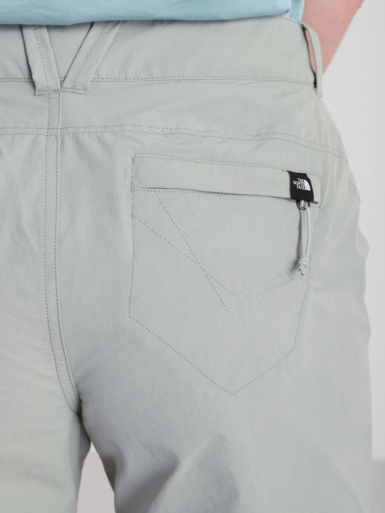 Шорты The North Face модель NF00CN1DHDF1 Шорты The North Face модель NF00CN1DHDF1 Фото