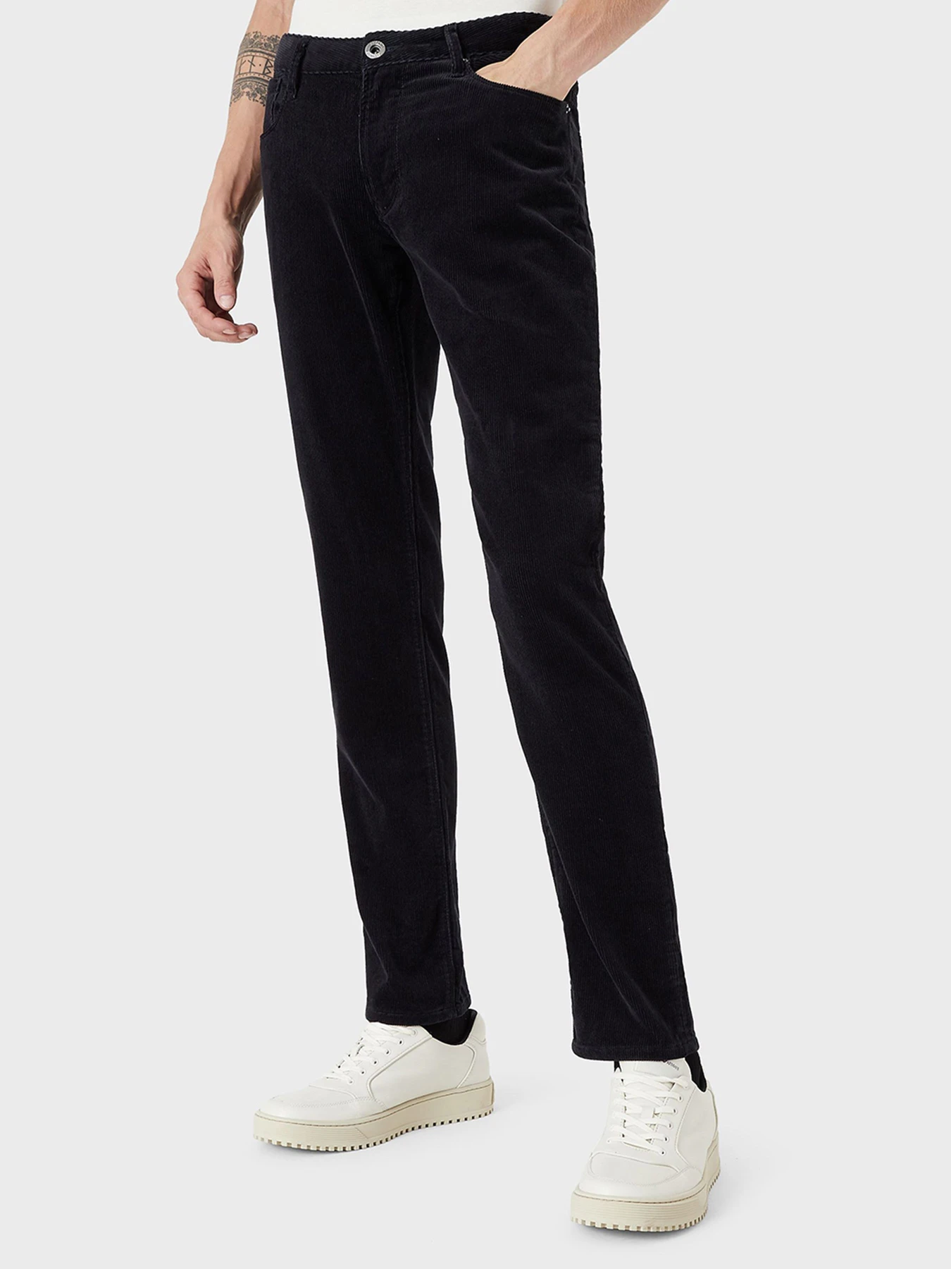 Джинсы Emporio Armani модель 6K1J06-1NPMZ-0920 Джинсы Emporio Armani модель 6K1J06-1NPMZ-0920 Фото