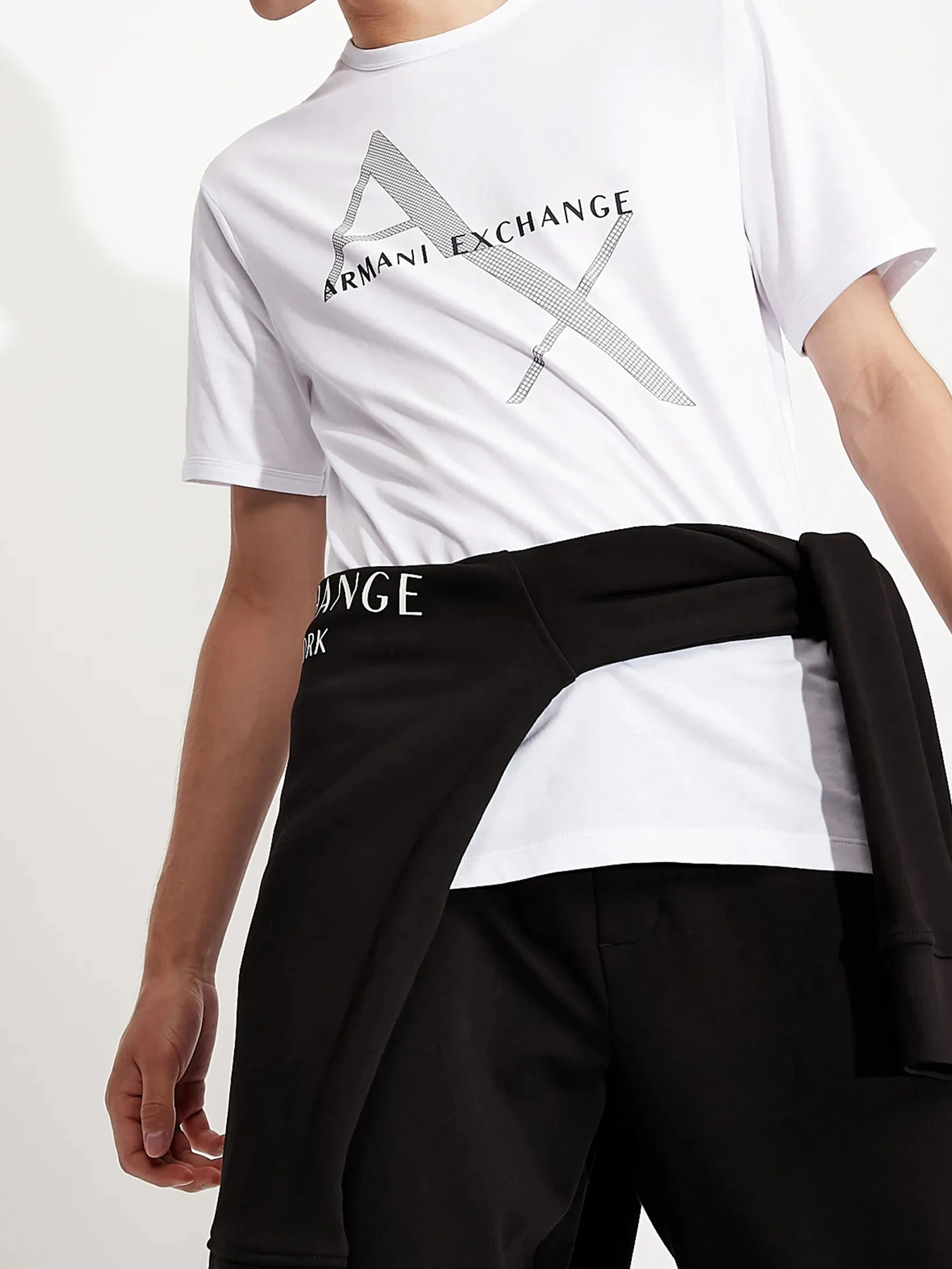Футболки и поло Armani Exchange модель 8NZT76-Z8H4Z-1100 Фото