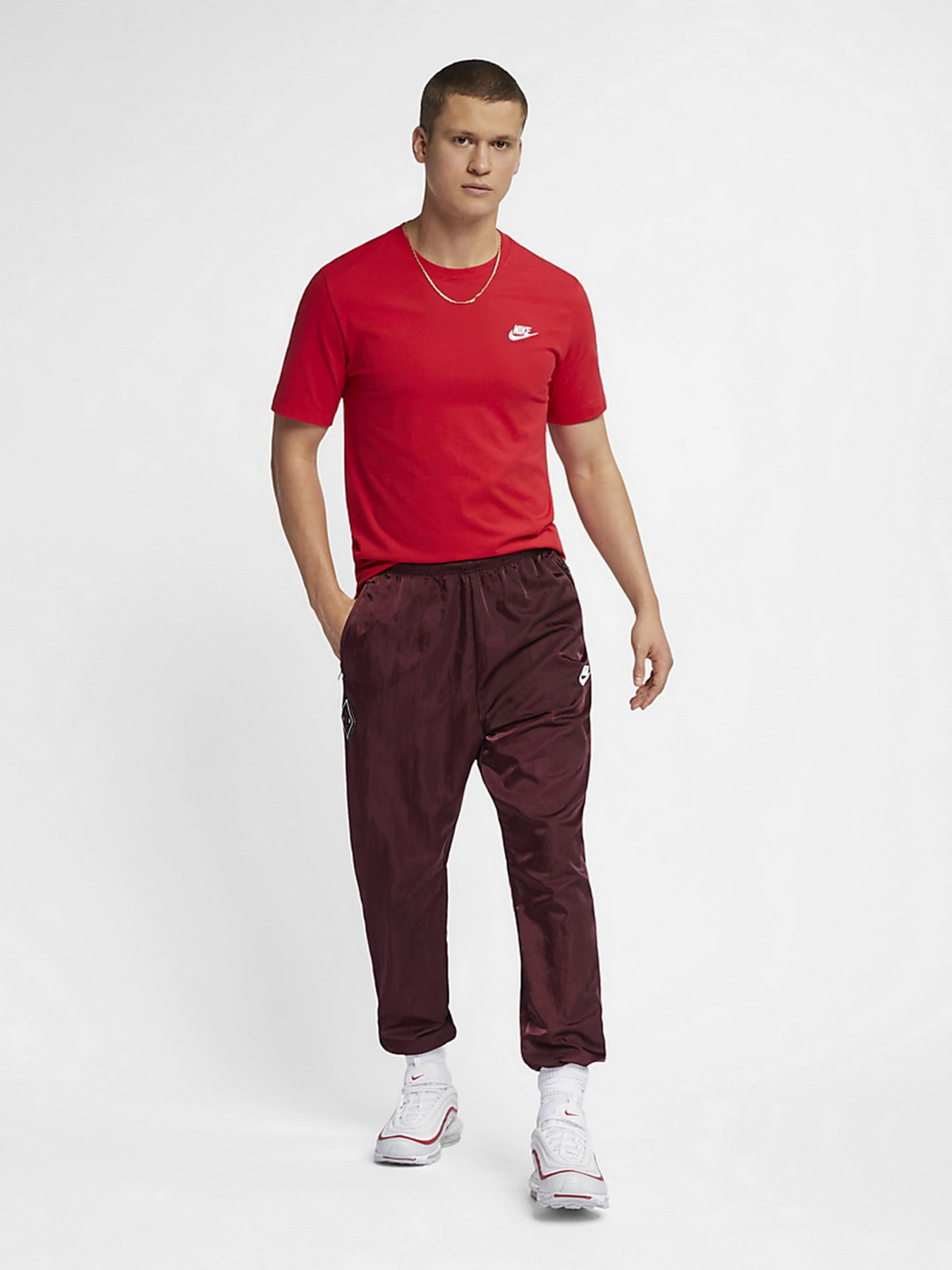 Футболки и поло NIKE модель AR4997-657 Футболки и поло NIKE модель AR4997-657 Фото