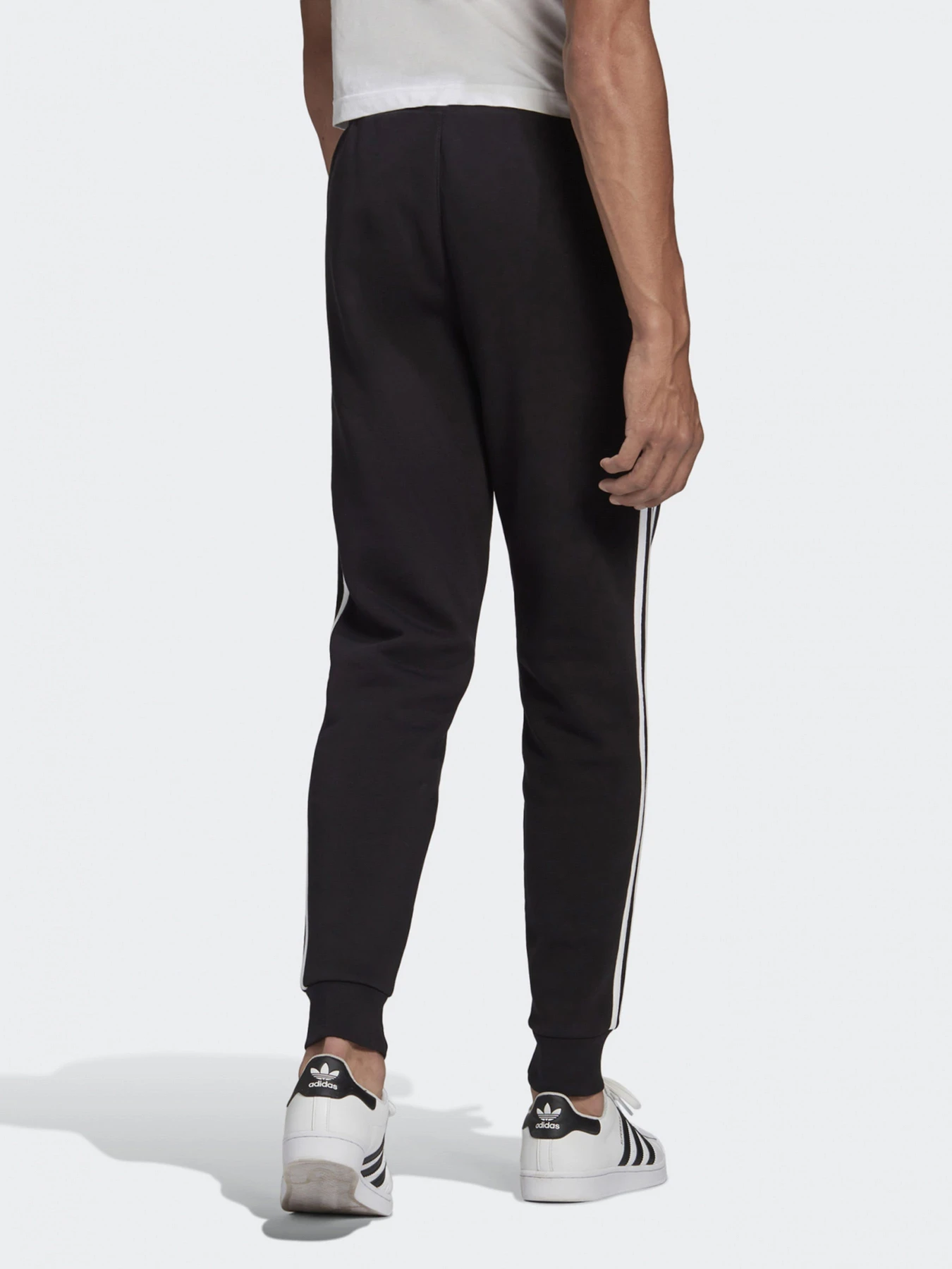 Брюки Adidas модель GN3458 Брюки Adidas модель GN3458 Фото