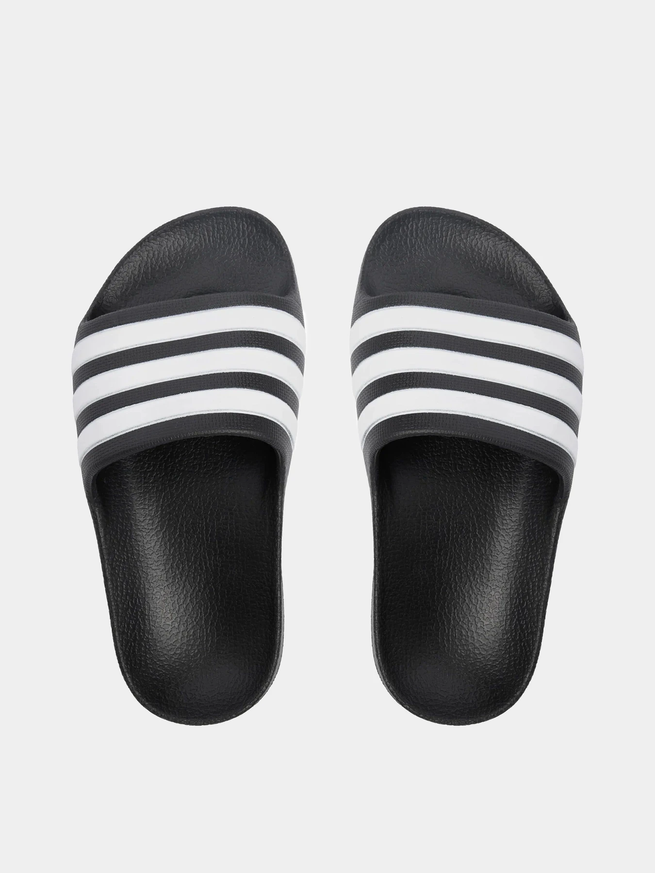 Шлёпанцы Adidas модель F35556 Шлёпанцы Adidas модель F35556 Фото