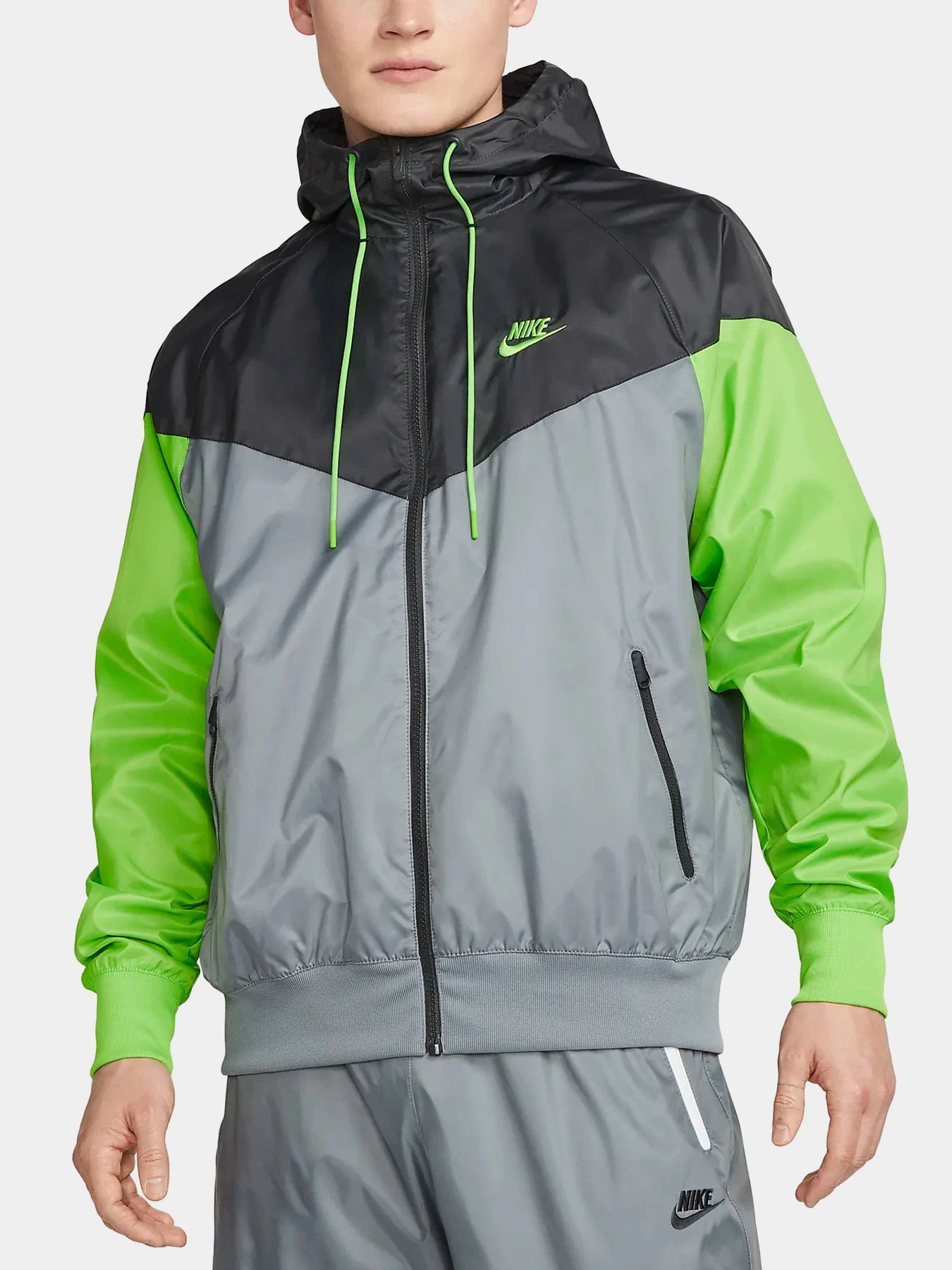 Куртки и дубленки NIKE модель DA0001-065 Куртки и дубленки NIKE модель DA0001-065 Фото