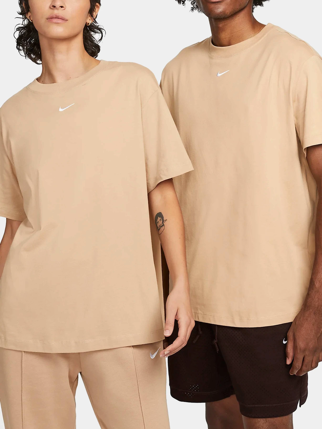 Футболки и поло NIKE модель DN5697-200 Футболки и поло NIKE модель DN5697-200 Фото
