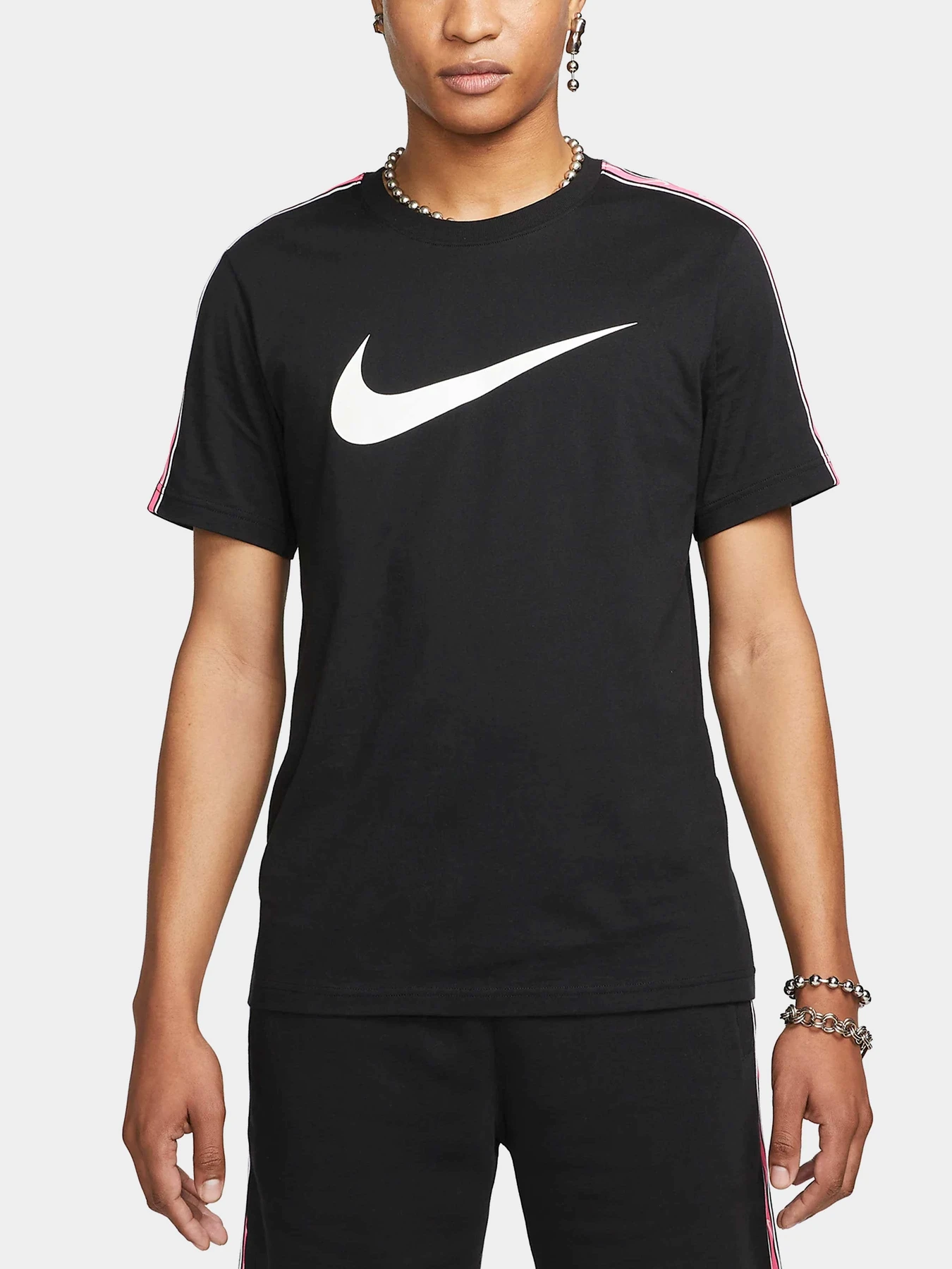 Футболки и поло NIKE модель DX2032-013 Футболки и поло NIKE модель DX2032-013 Фото