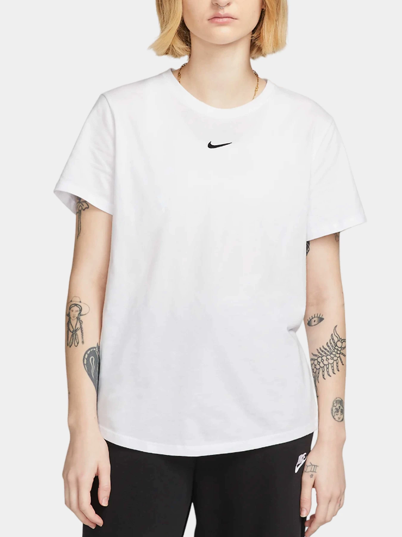 Футболки и поло NIKE модель DX7904-100 Футболки и поло NIKE модель DX7904-100 Фото