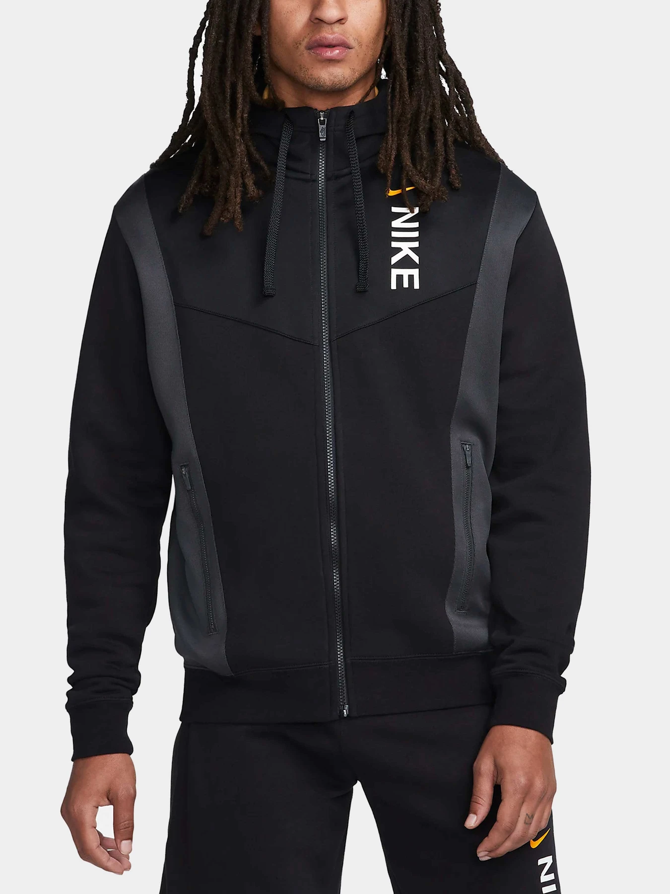 Худи и свитшоты NIKE модель FB1431-010 Худи и свитшоты NIKE модель FB1431-010 Фото