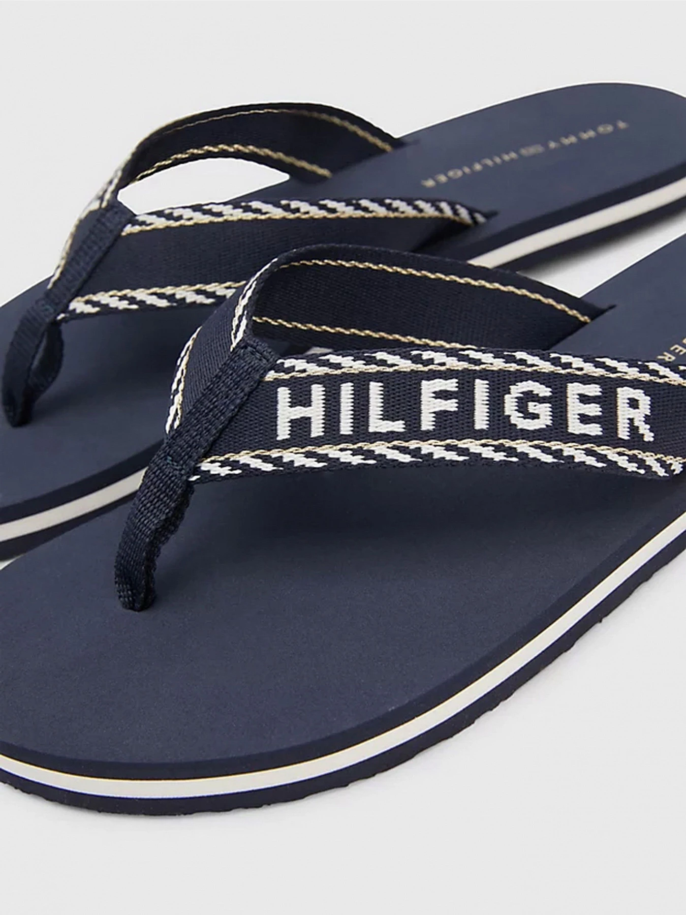 Шлёпанцы Tommy Hilfiger модель FW0FW07143-DW6 Фото
