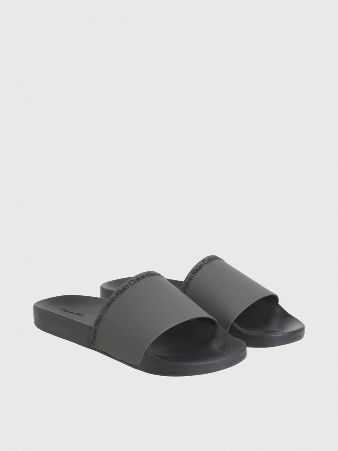 Шлёпанцы Calvin Klein модель HM0HM00981-MRZ Шлёпанцы Calvin Klein модель HM0HM00981-MRZ Фото