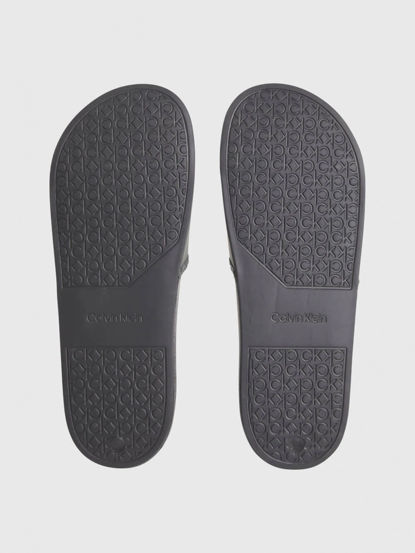 Шлёпанцы Calvin Klein модель HM0HM00981-MRZ Шлёпанцы Calvin Klein модель HM0HM00981-MRZ Фото