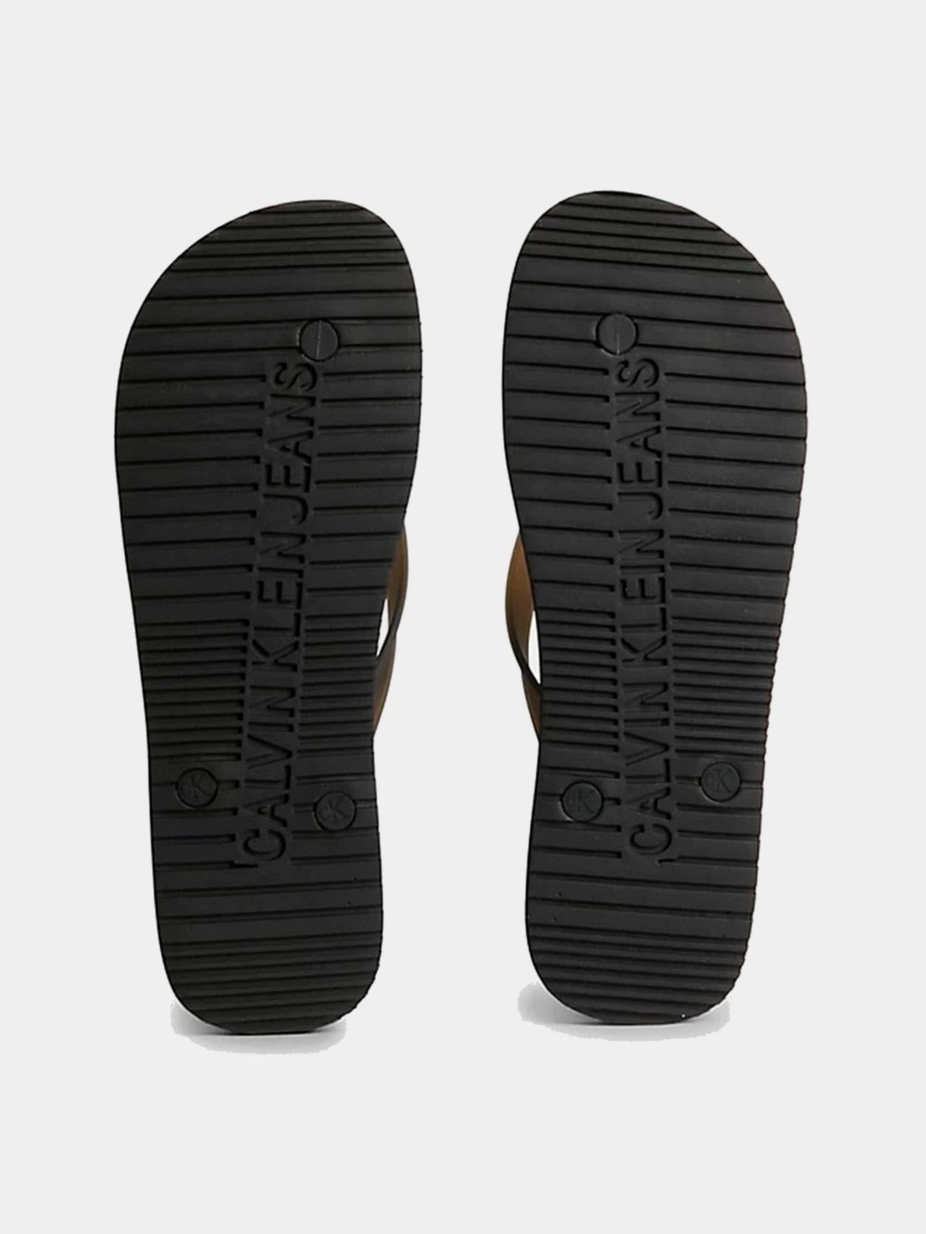Шлёпанцы Calvin Klein модель YM0YM00656-BDS Шлёпанцы Calvin Klein модель YM0YM00656-BDS Фото