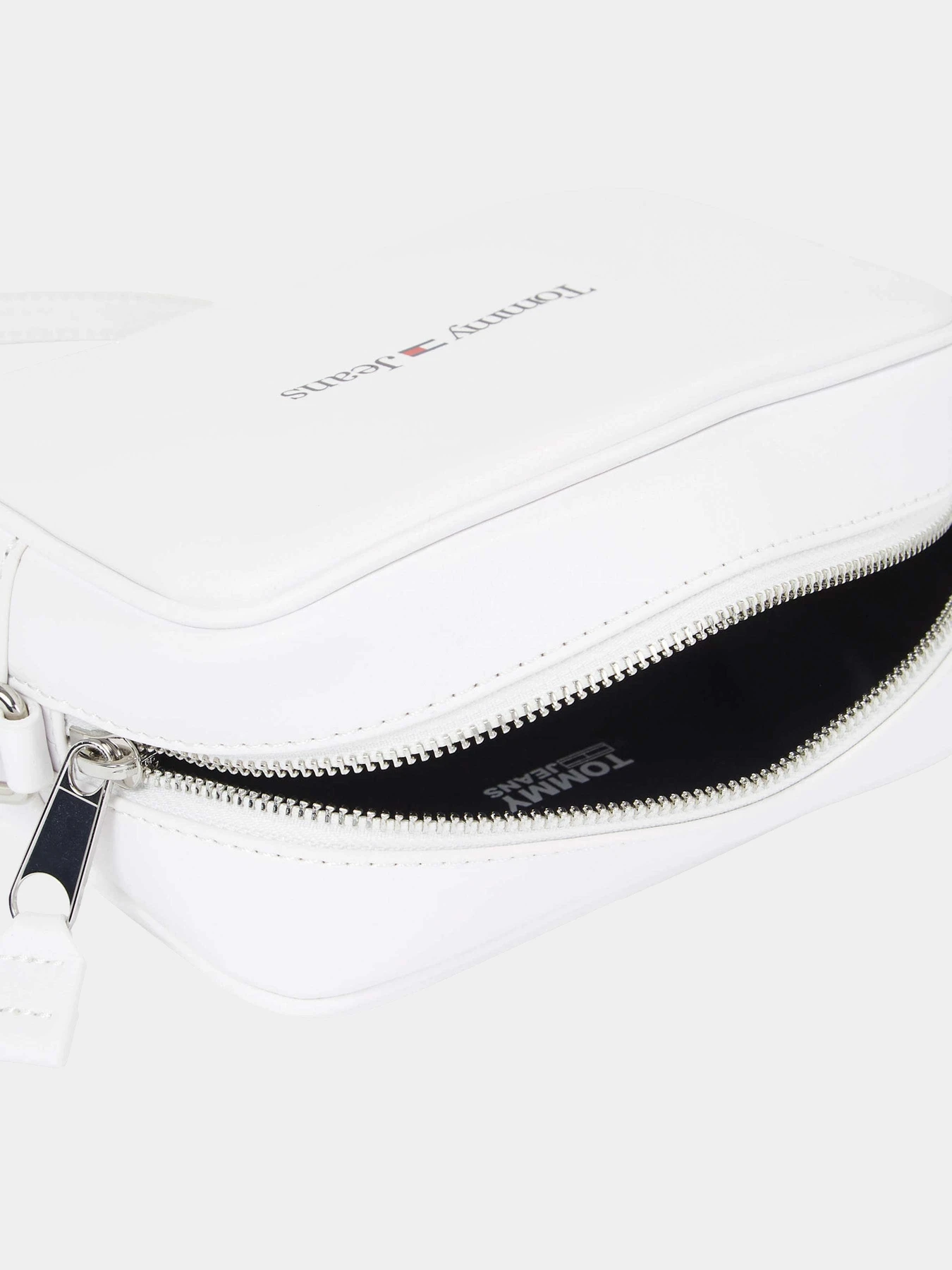 Сумки Tommy Hilfiger модель AW0AW15029-YBR Сумки Tommy Hilfiger модель AW0AW15029-YBR Фото