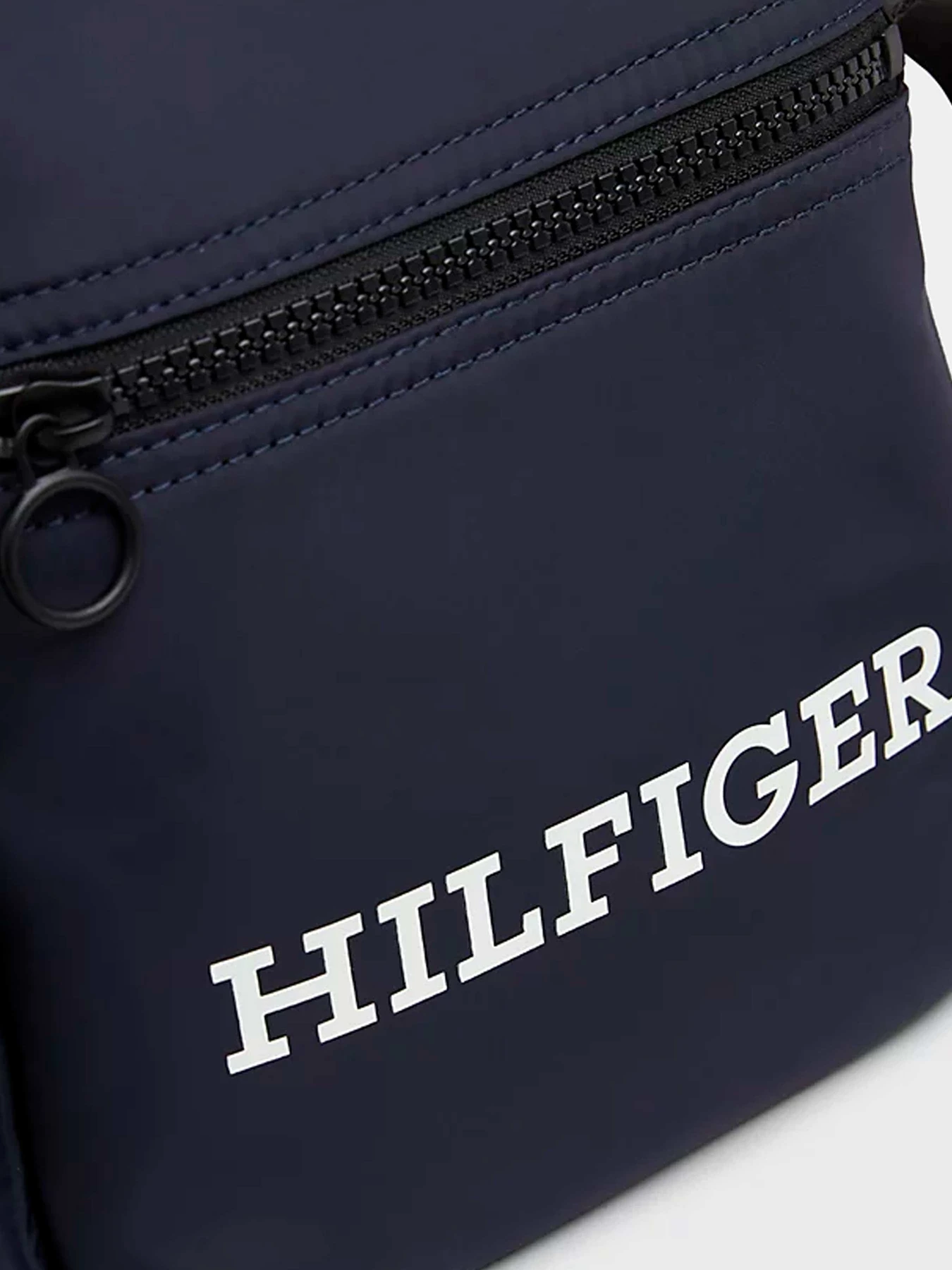 Сумки Tommy Hilfiger модель AM0AM11381-DW6 Сумки Tommy Hilfiger модель AM0AM11381-DW6 Фото
