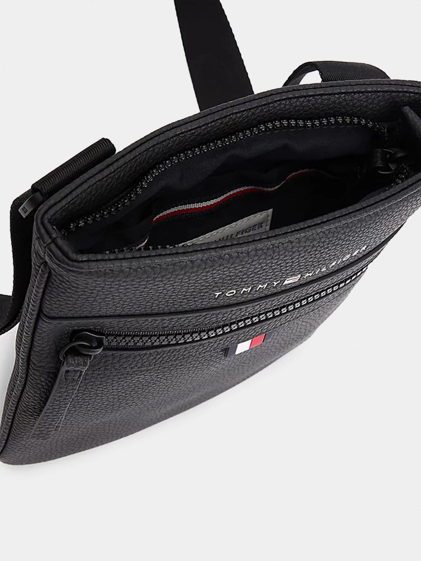 Сумки Tommy Hilfiger модель AM0AM09505-BDS Фото