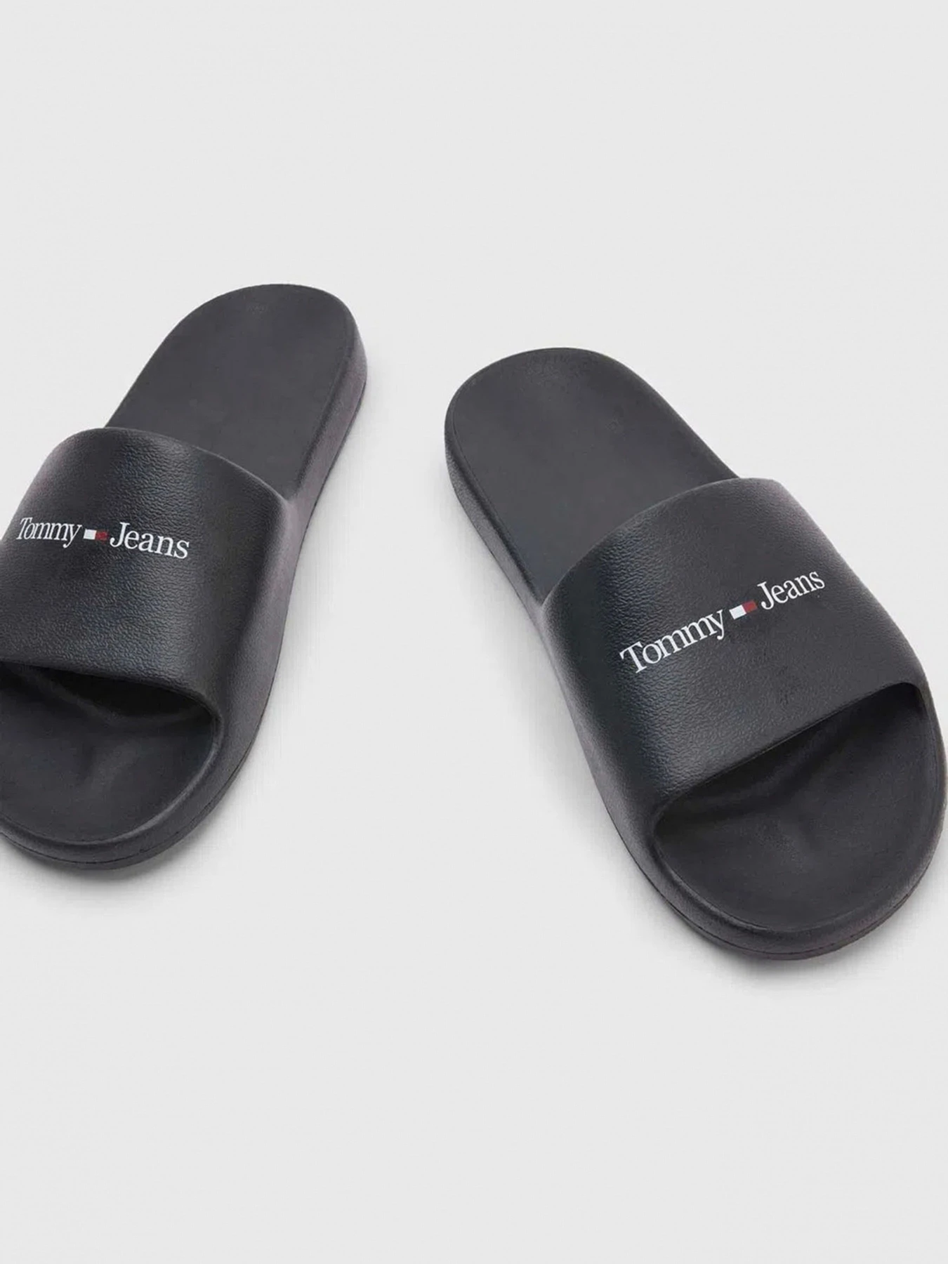 Шлёпанцы Tommy Hilfiger модель EM0EM01144-BDS Фото