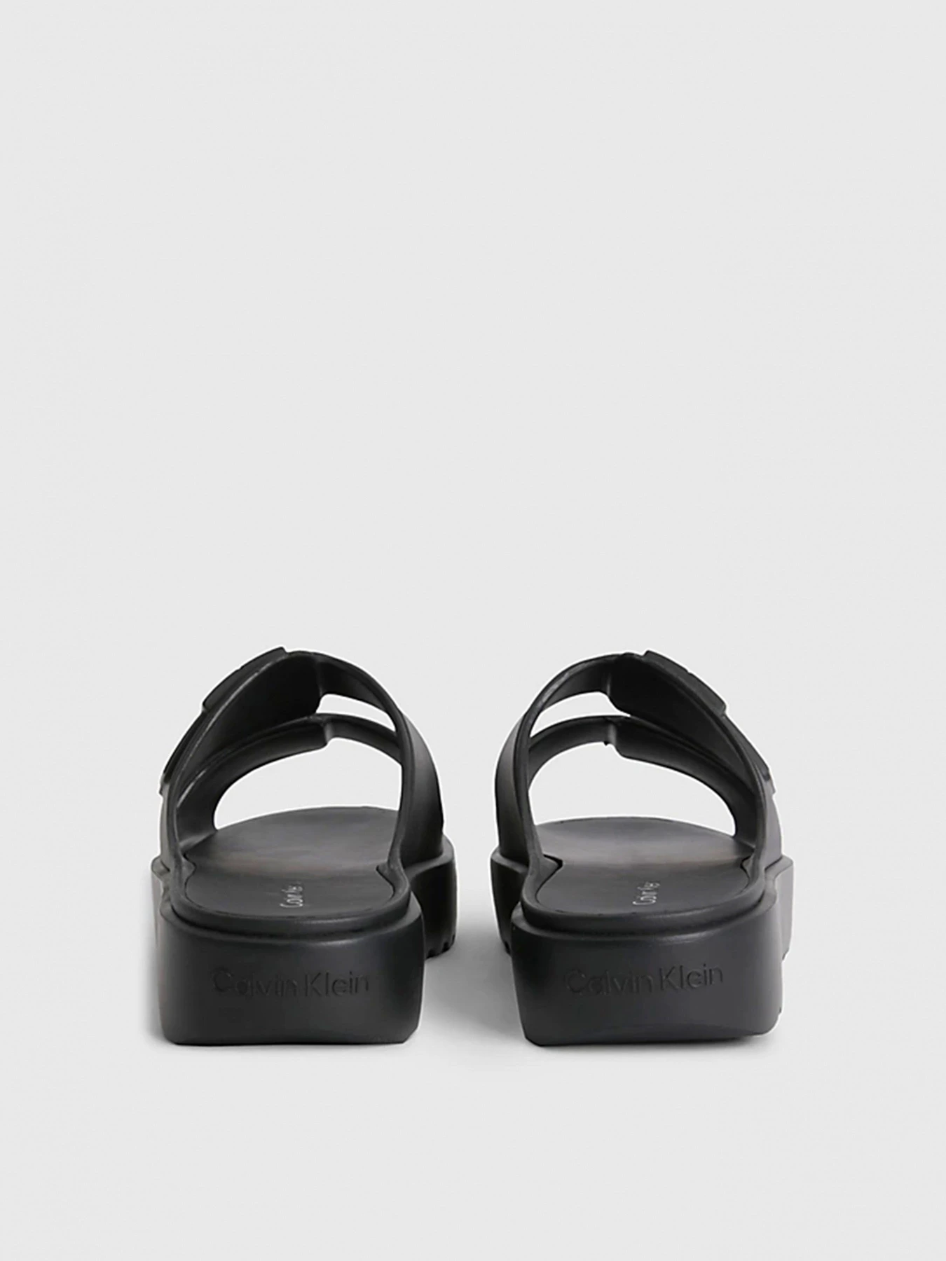 Шлёпанцы Calvin Klein модель HM0HM00945-BEH Шлёпанцы Calvin Klein модель HM0HM00945-BEH Фото