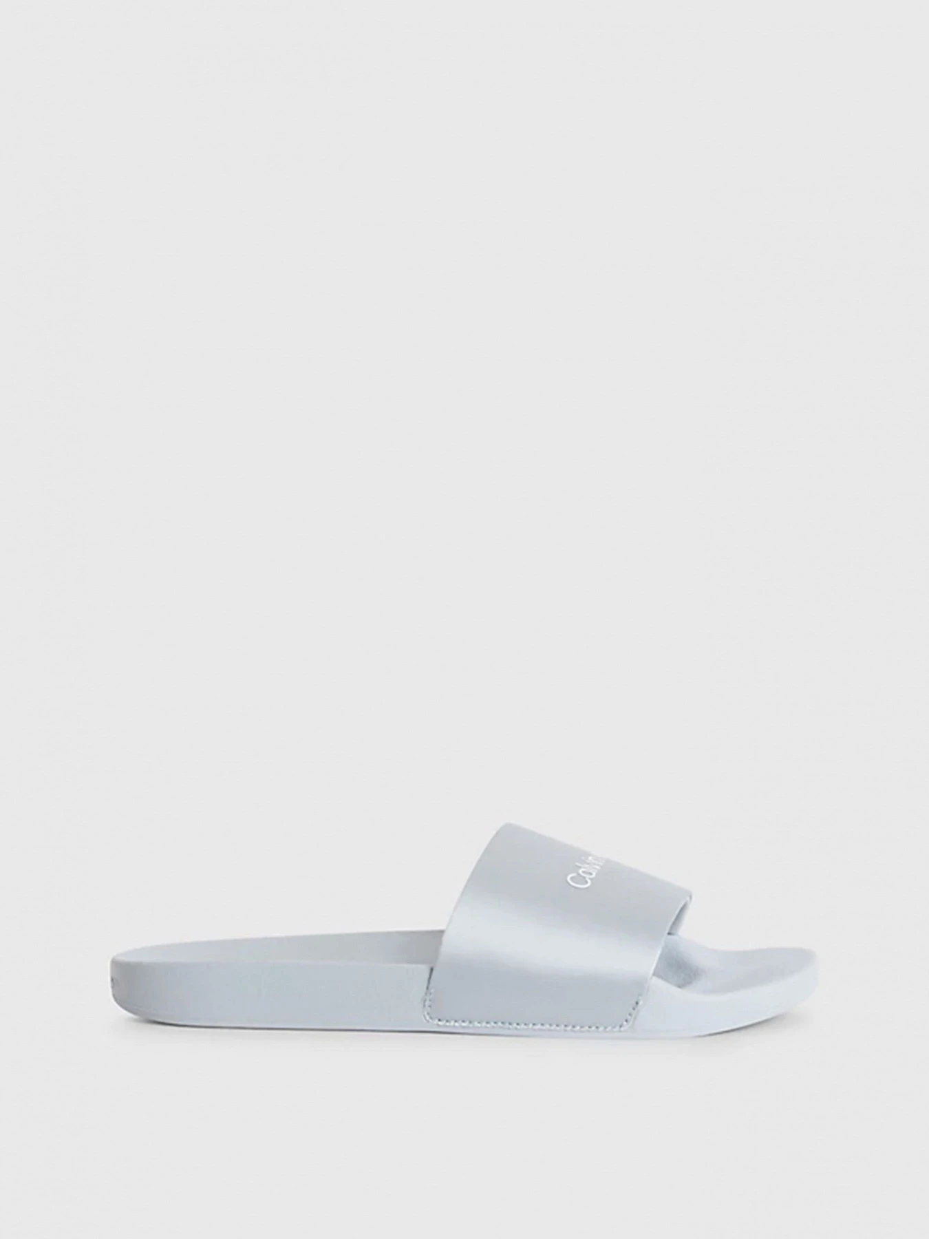 Шлёпанцы Calvin Klein модель HW0HW01508-0GY Шлёпанцы Calvin Klein модель HW0HW01508-0GY Фото