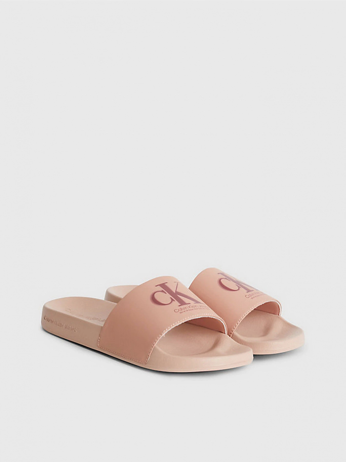 Шлёпанцы Calvin Klein модель YW0YW01000-0J1 Шлёпанцы Calvin Klein модель YW0YW01000-0J1 Фото