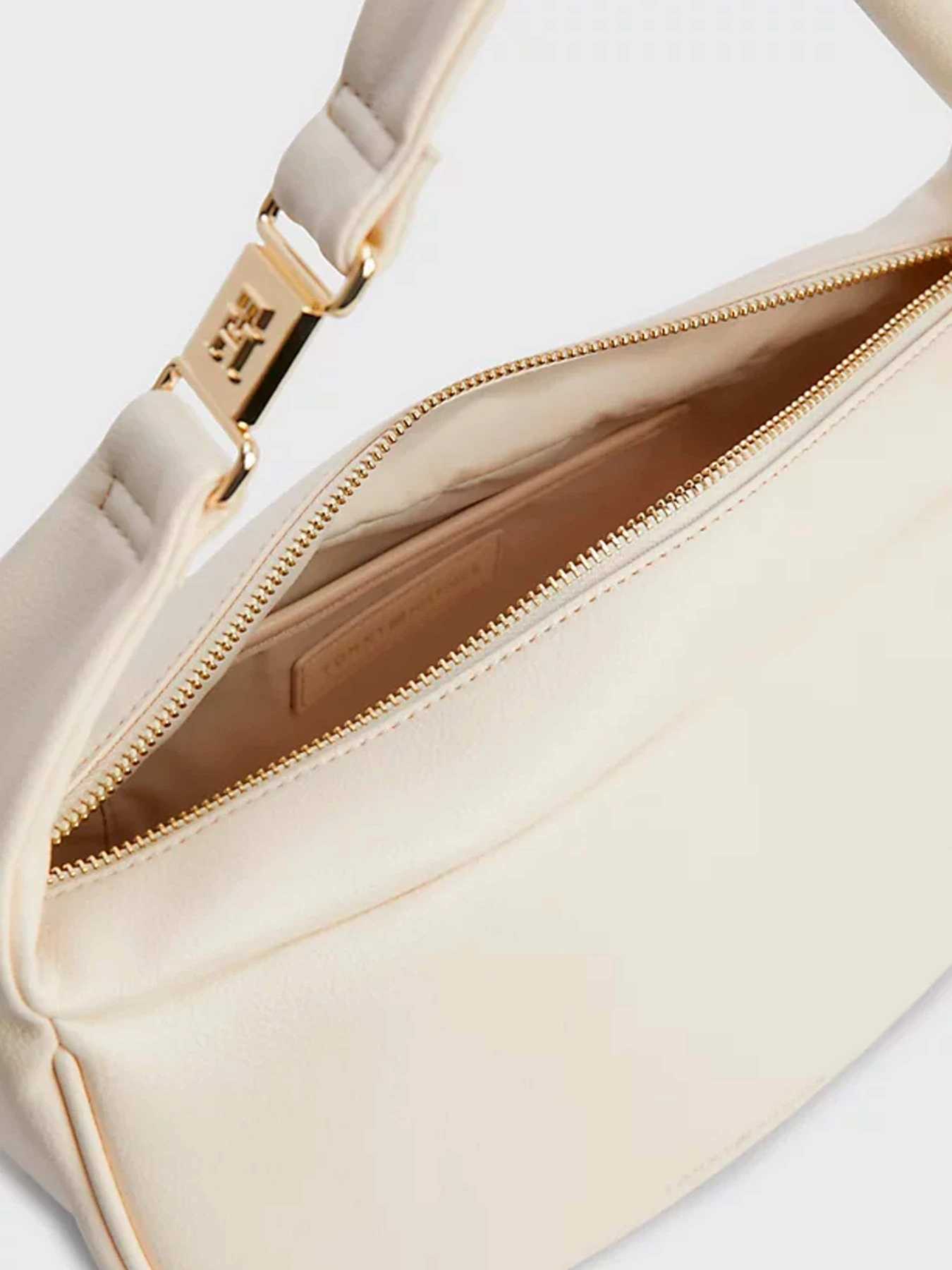 Сумки Tommy Hilfiger модель AW0AW14884-AA8 Сумки Tommy Hilfiger модель AW0AW14884-AA8 Фото