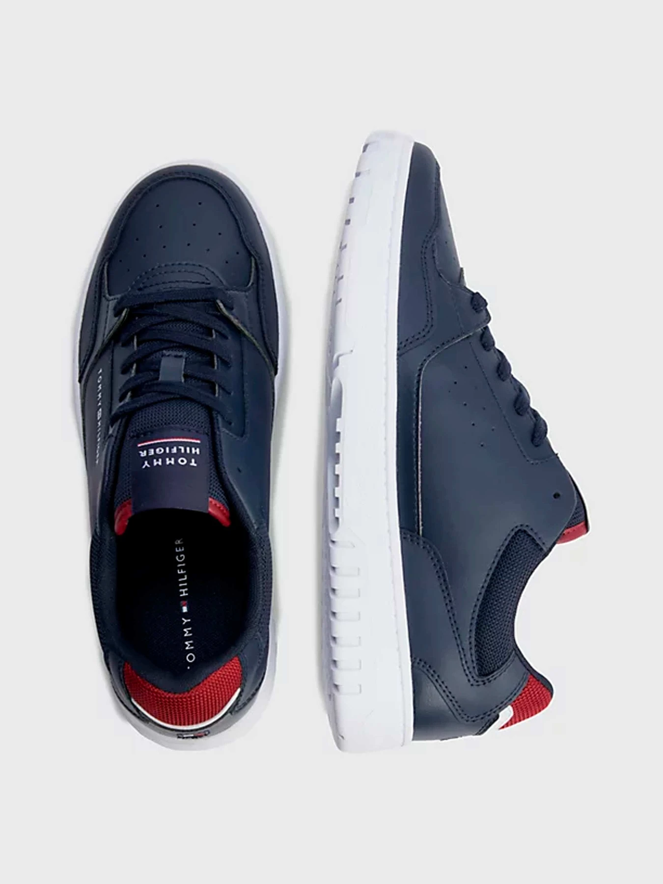 Кроссовки Tommy Hilfiger модель FM0FM04693-DW5 Кроссовки Tommy Hilfiger модель FM0FM04693-DW5 Фото