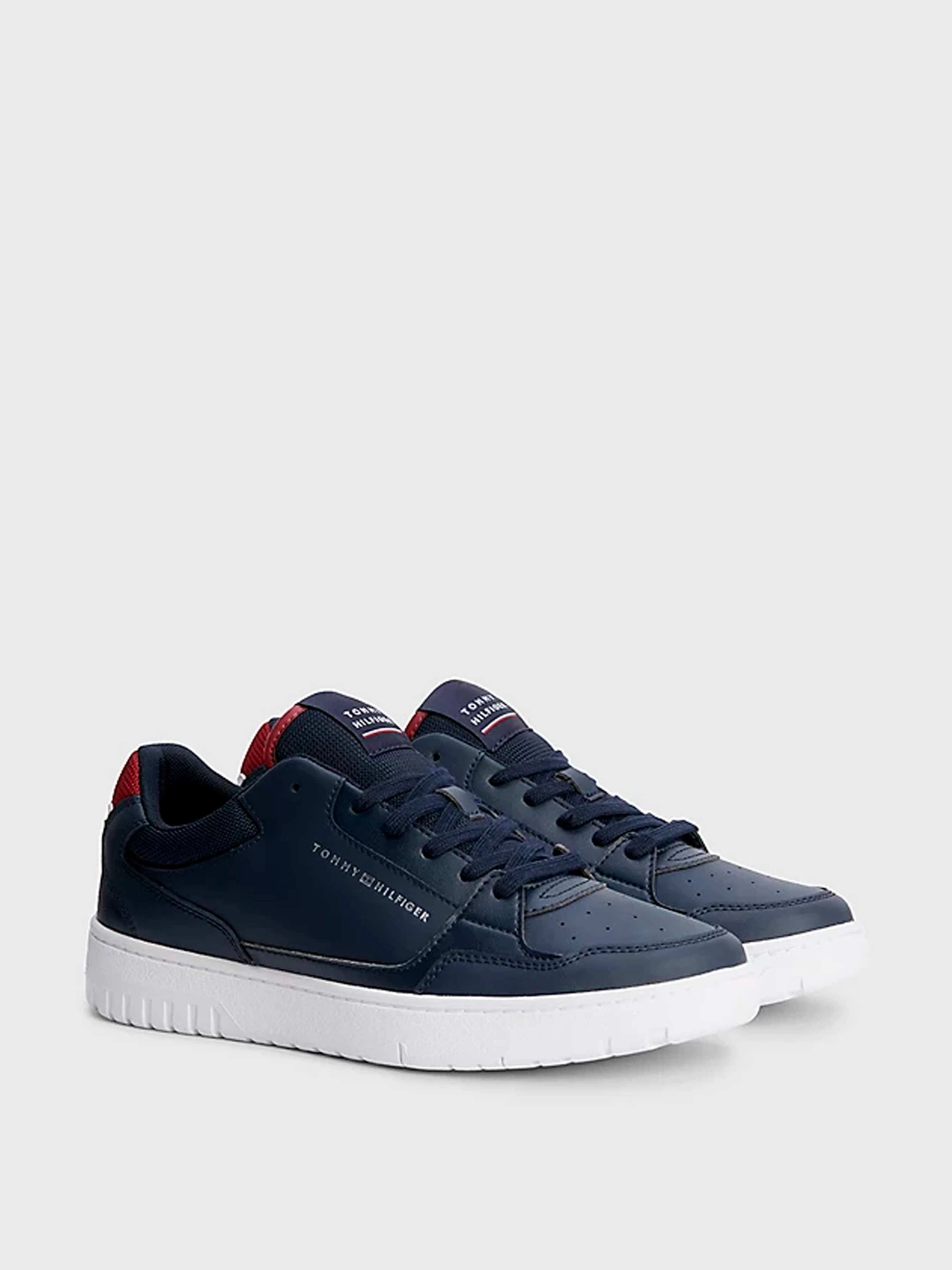 Кроссовки Tommy Hilfiger модель FM0FM04693-DW5 Кроссовки Tommy Hilfiger модель FM0FM04693-DW5 Фото