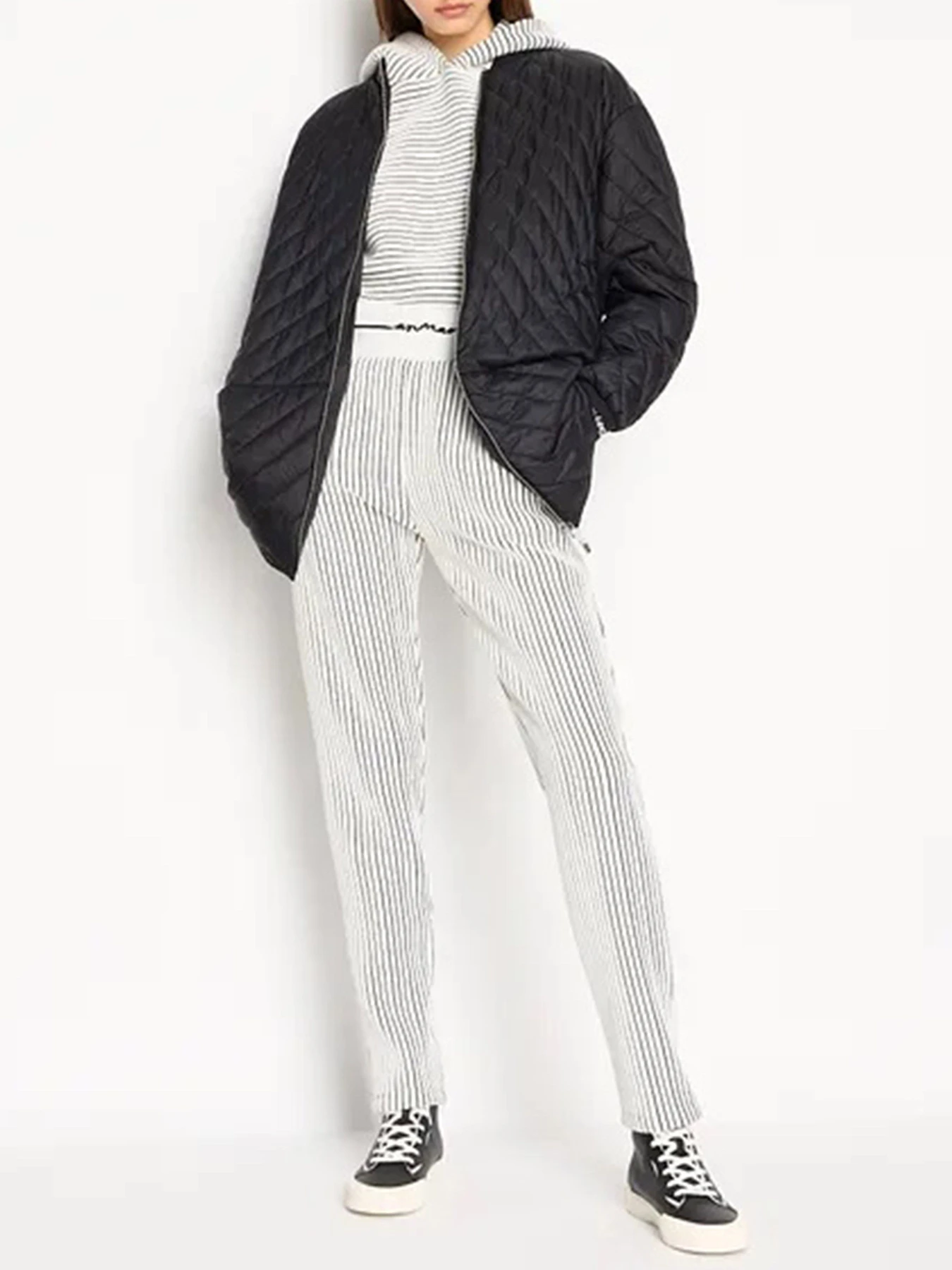 Худи и свитшоты Armani Exchange модель 6RYM77-YJDXZ-21CP Худи и свитшоты Armani Exchange модель 6RYM77-YJDXZ-21CP Фото