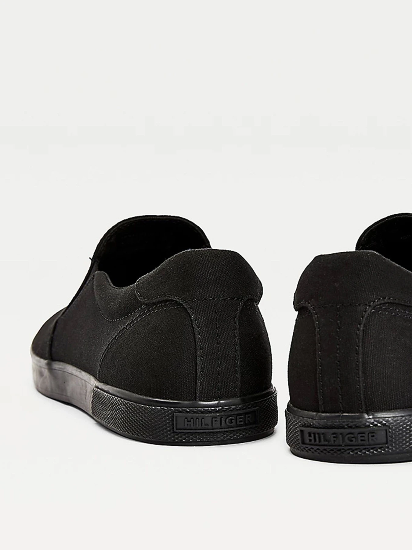 Слипоны и мокасины Tommy Hilfiger модель FM0FM00597-0GK Фото