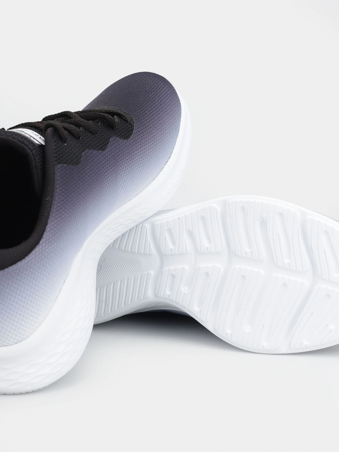 Кроссовки Skechers модель 149995 BKW Кроссовки Skechers модель 149995 BKW Фото