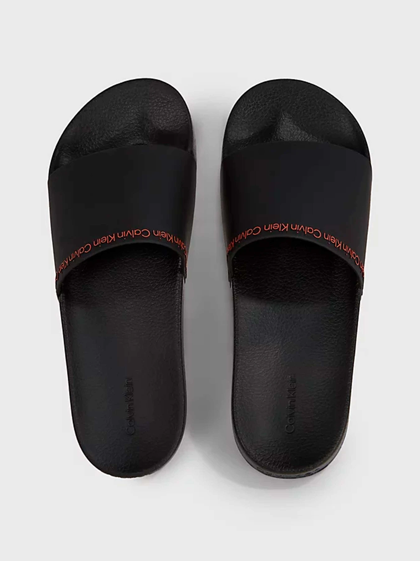 Шлёпанцы Calvin Klein модель HM0HM00981-0GN Шлёпанцы Calvin Klein модель HM0HM00981-0GN Фото