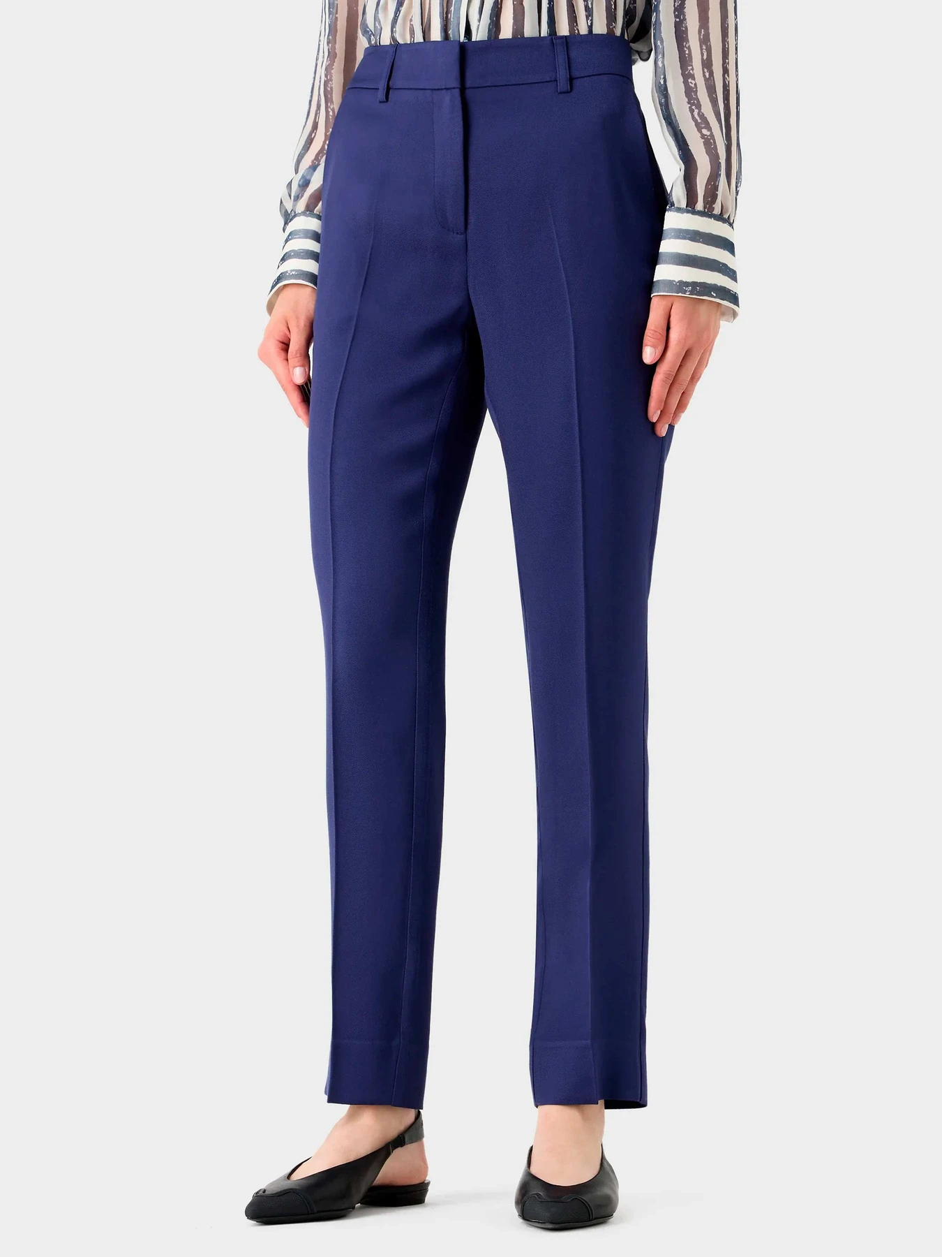 Брюки Emporio Armani модель 6R2P82-2NS9Z-0904 Брюки Emporio Armani модель 6R2P82-2NS9Z-0904 Фото