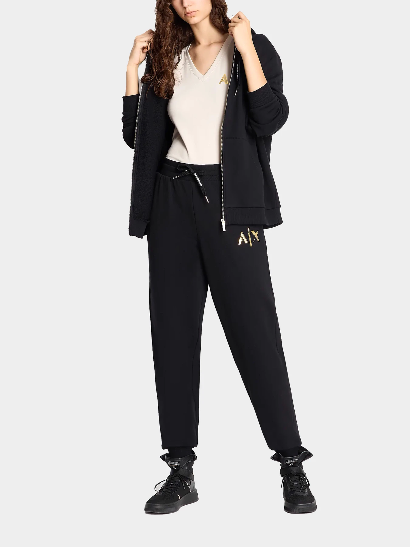 Брюки Armani Exchange модель 6RYP71-YJDBZ-1200 Брюки Armani Exchange модель 6RYP71-YJDBZ-1200 Фото