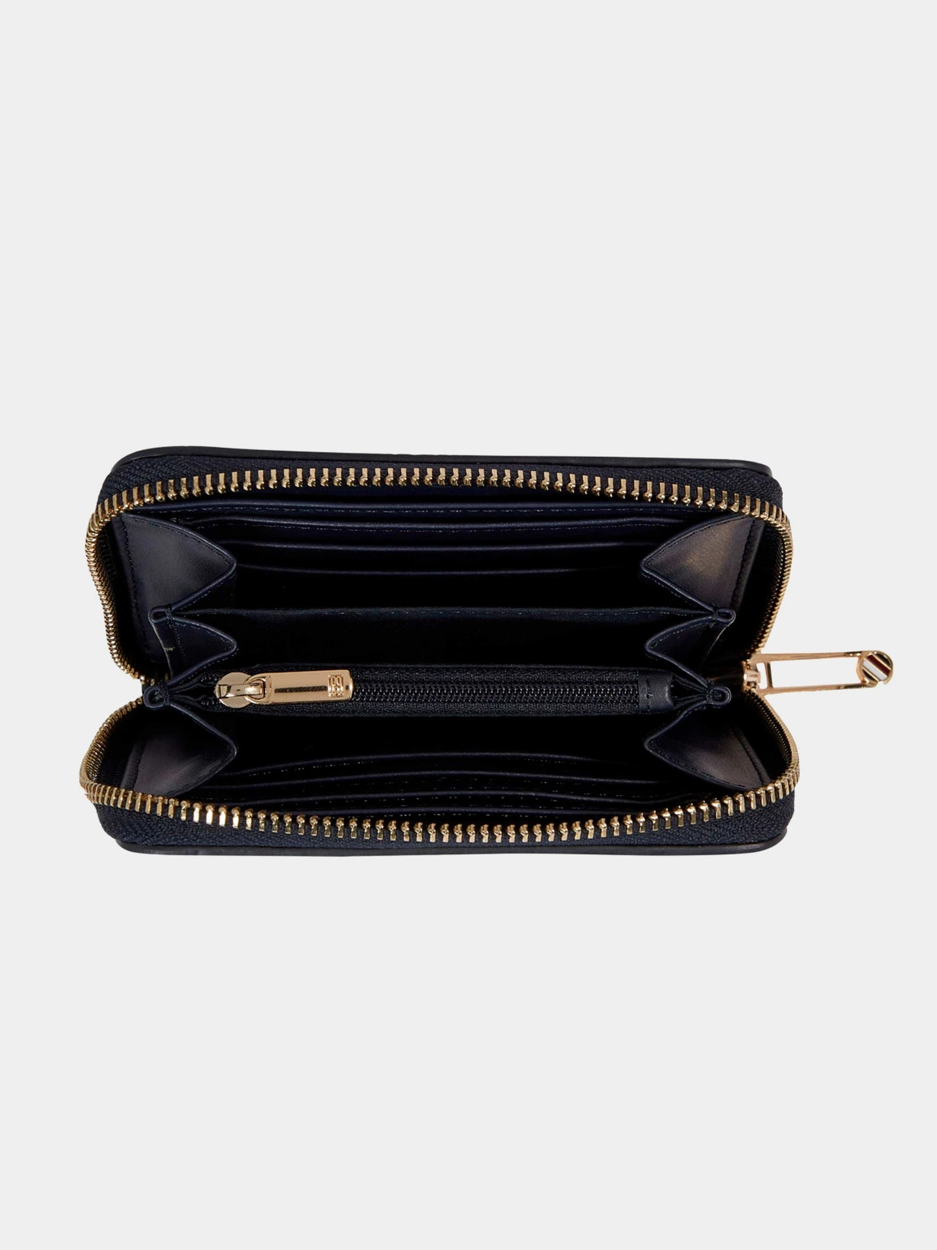 Кошельки Tommy Hilfiger модель AW0AW15118-DW6 Кошельки Tommy Hilfiger модель AW0AW15118-DW6 Фото
