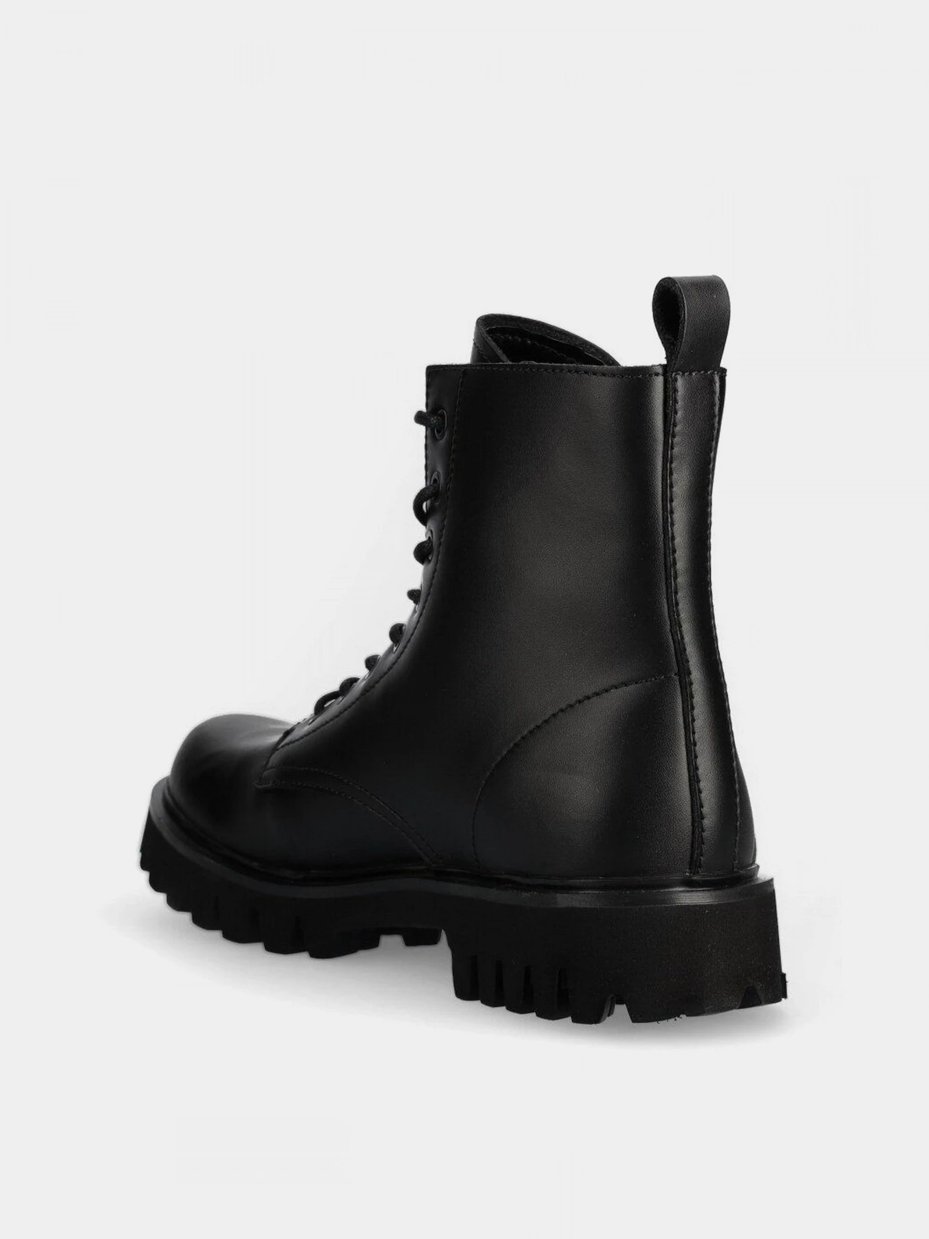 Ботинки и сапоги Armani Exchange модель XUM016-XV781-00002 Ботинки и сапоги Armani Exchange модель XUM016-XV781-00002 Фото