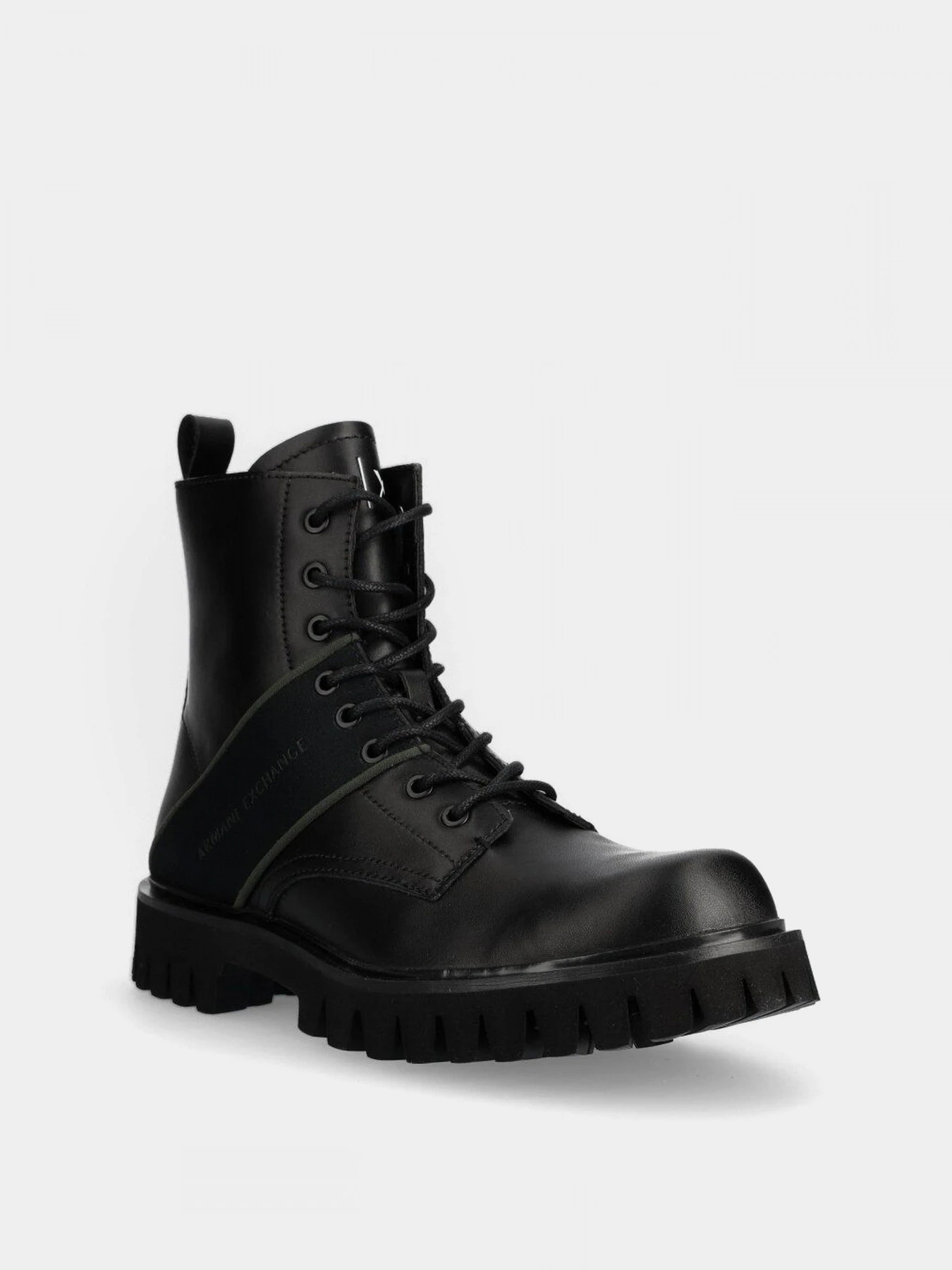 Ботинки и сапоги Armani Exchange модель XUM016-XV781-00002 Ботинки и сапоги Armani Exchange модель XUM016-XV781-00002 Фото