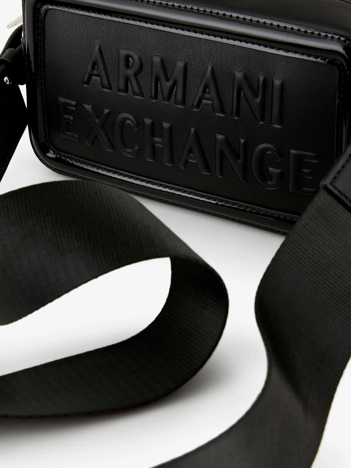 Сумки Armani Exchange модель 942939-3F747-00020 Фото
