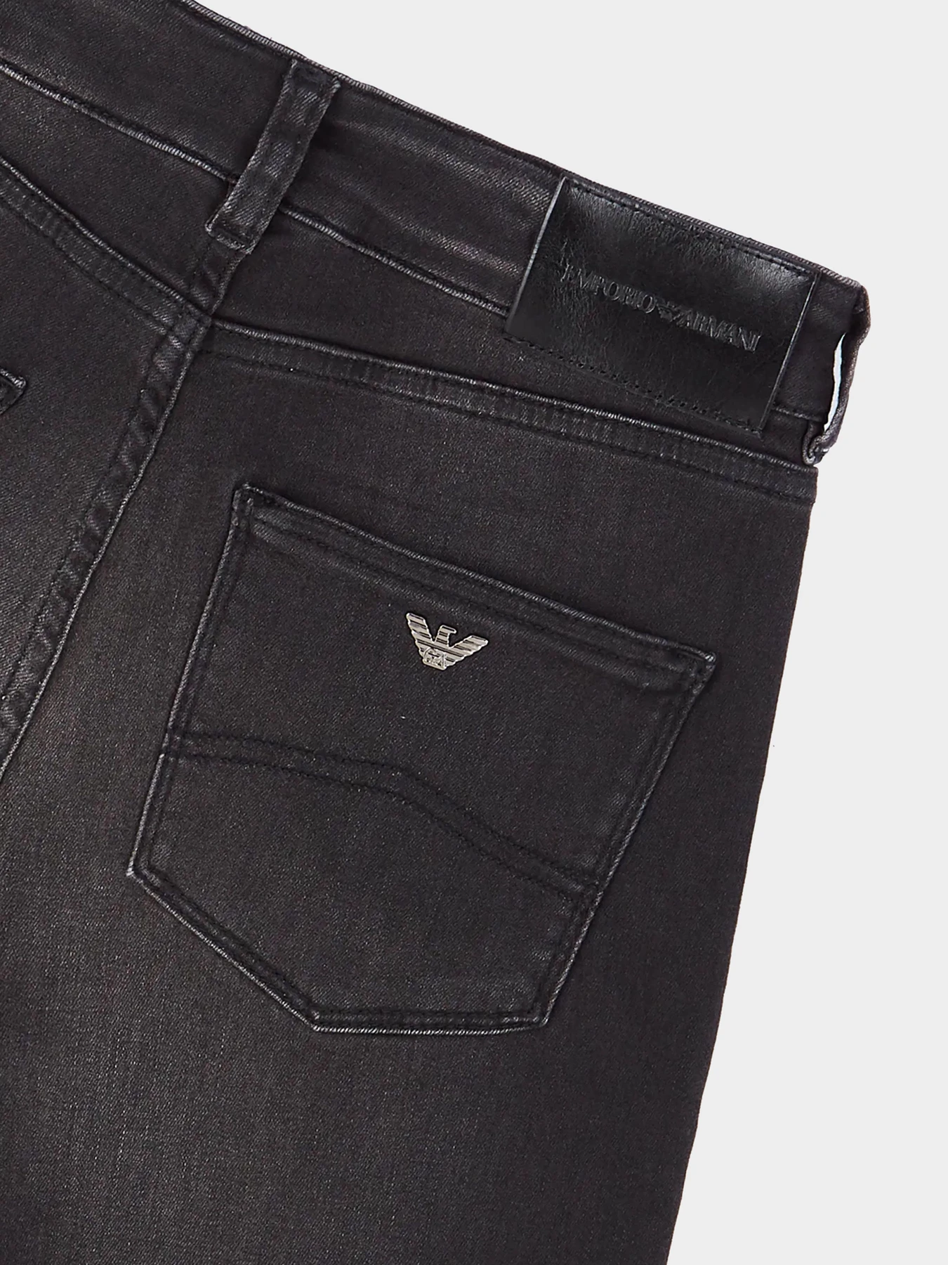 Джинсы Emporio Armani модель 8N2J18-2DI7Z-0005 Джинсы Emporio Armani модель 8N2J18-2DI7Z-0005 Фото