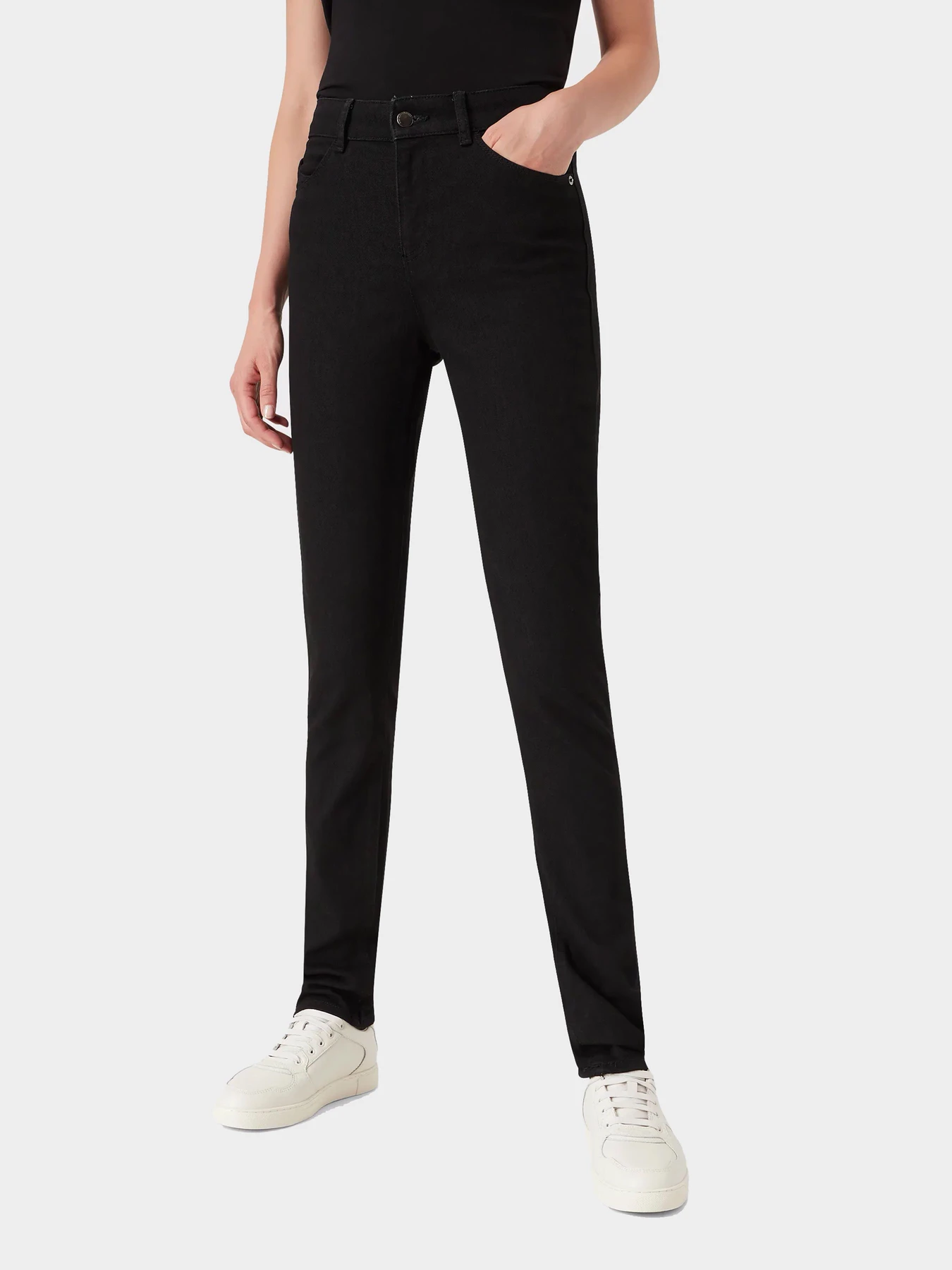Джинсы Emporio Armani модель 8N2J18-2DL1Z-0005 Джинсы Emporio Armani модель 8N2J18-2DL1Z-0005 Фото
